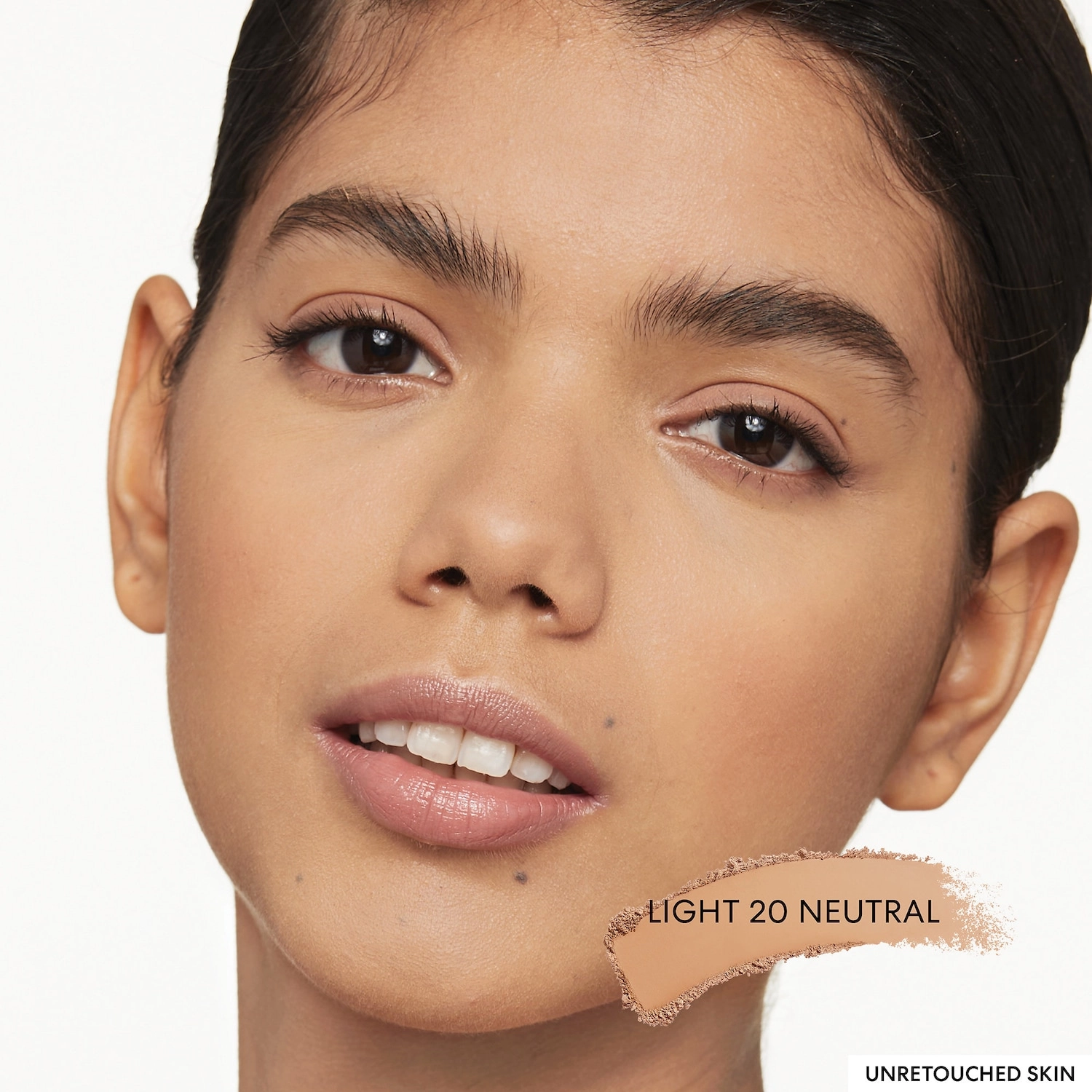 bareMinerals BAREPRO 16-HR Skin-Perfecting Powder Foundation Color: Light 20 Neutral - Image 3