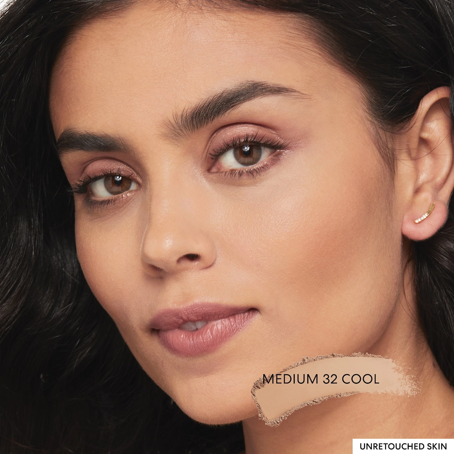 bareMinerals BAREPRO 16-HR Skin-Perfecting Powder Foundation Color: Medium 32 Cool - Image 6