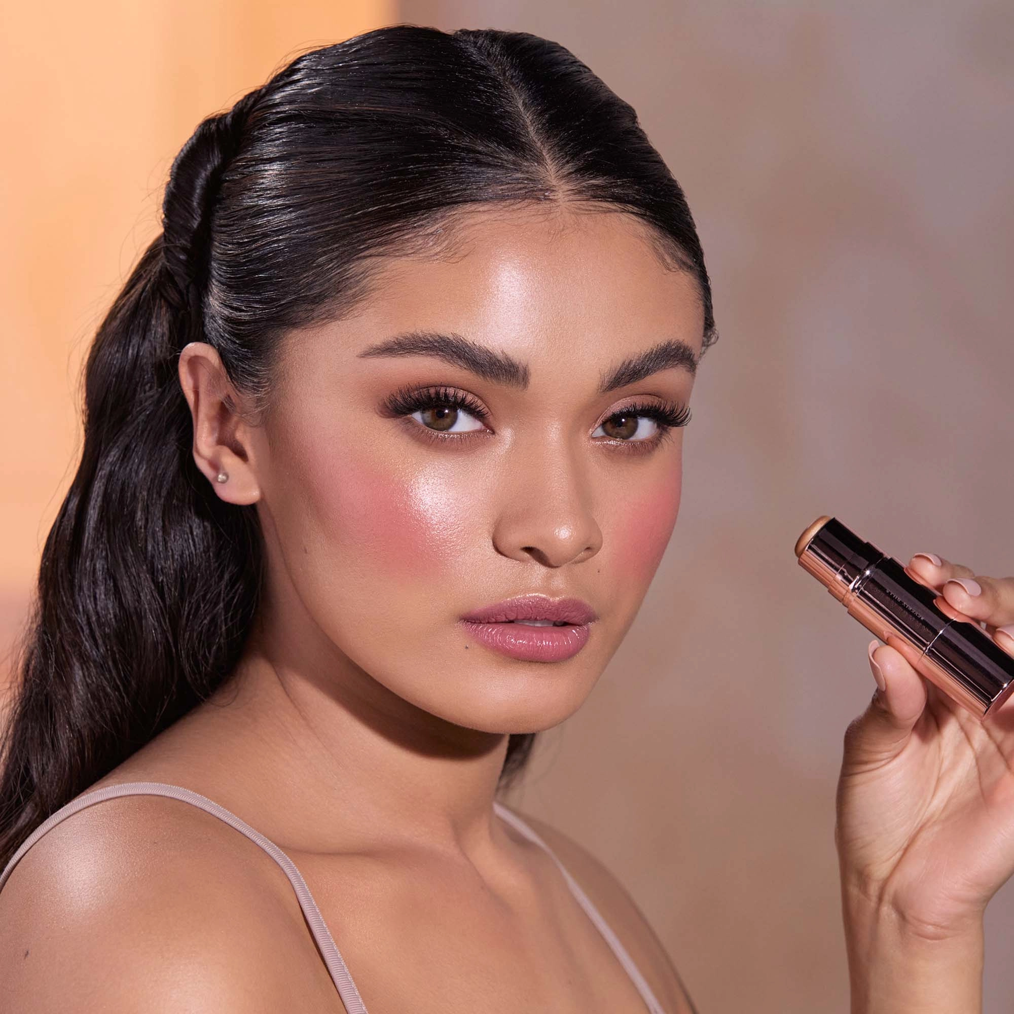 Anastasia Beverly Hills Stick Highlighter - Bubbly - Image 7