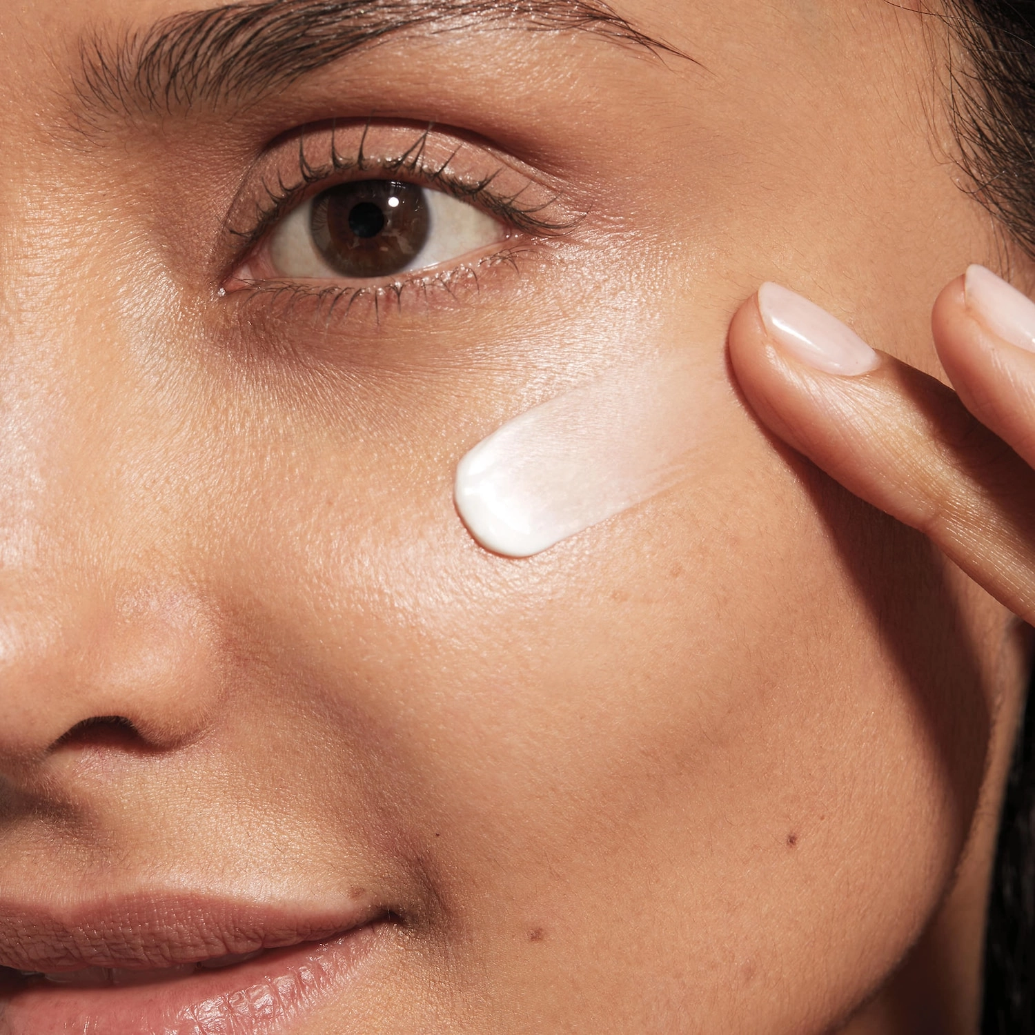 Lancôme UV Expert Aquagel Defense Sunscreen SPF 50 - All-in-One Primer & Moisturizer - Image 4