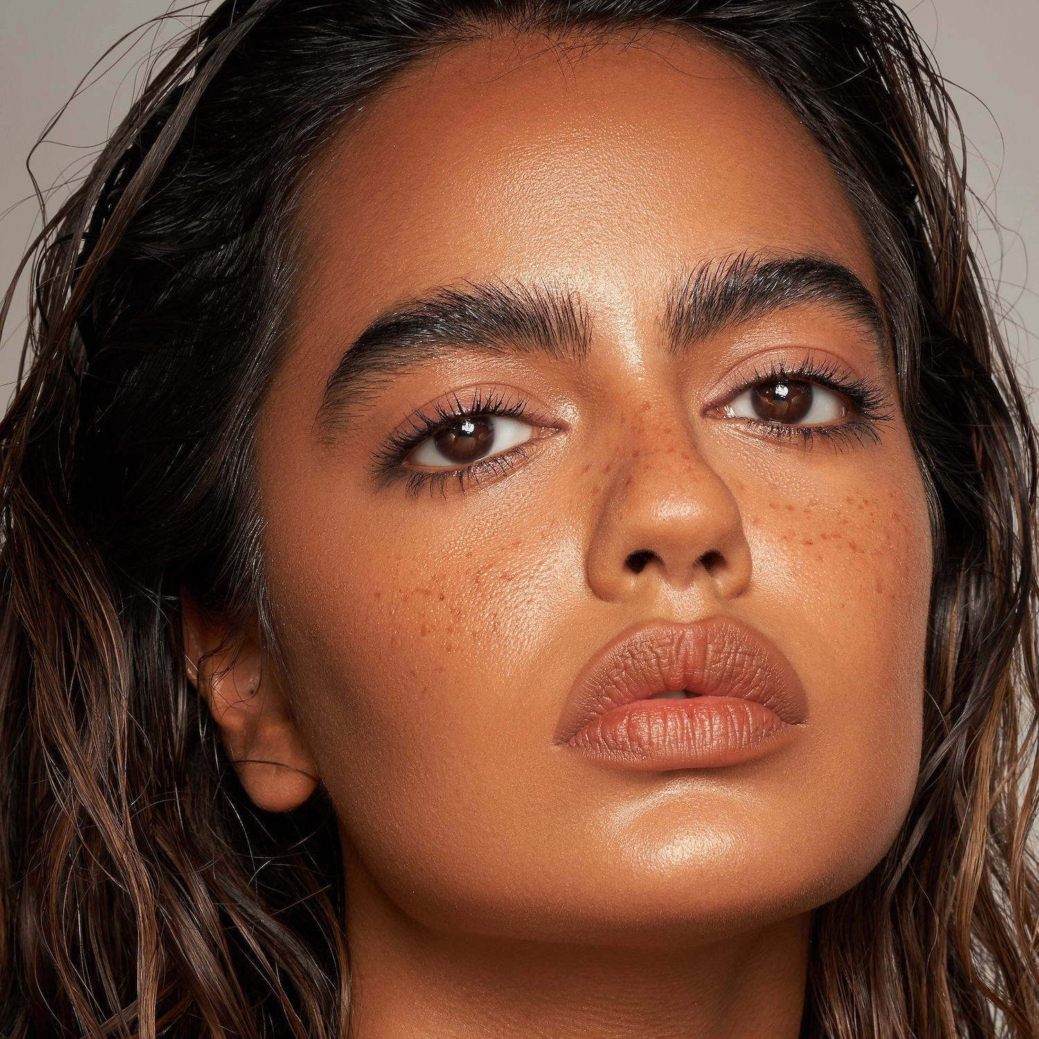 "Danessa Myricks Beauty Dew Wet Hydrating and Highlighting Balm - Clear, Vegan, Radiant Finish" - Image 7