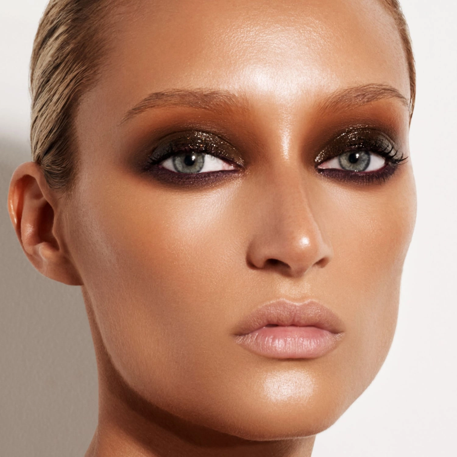 Danessa Myricks Beauty Dew Wet Hydrating and Highlighting Balm Color: Hot Water - Bronze Shimmer Vegan - Image 6