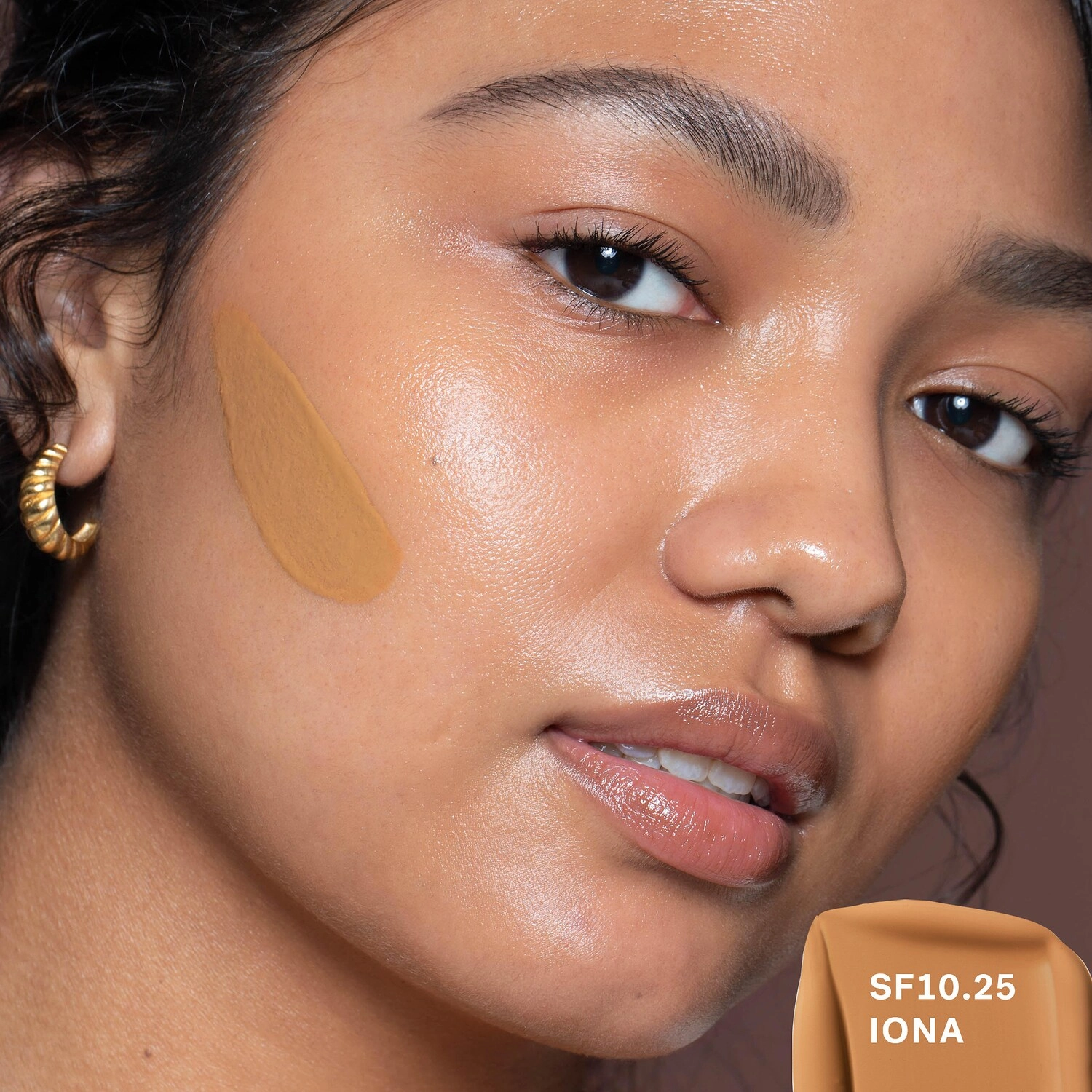 ILIA True Skin Medium Coverage Serum Foundation with Niacinamide - Color: Iona SF10 - Image 4