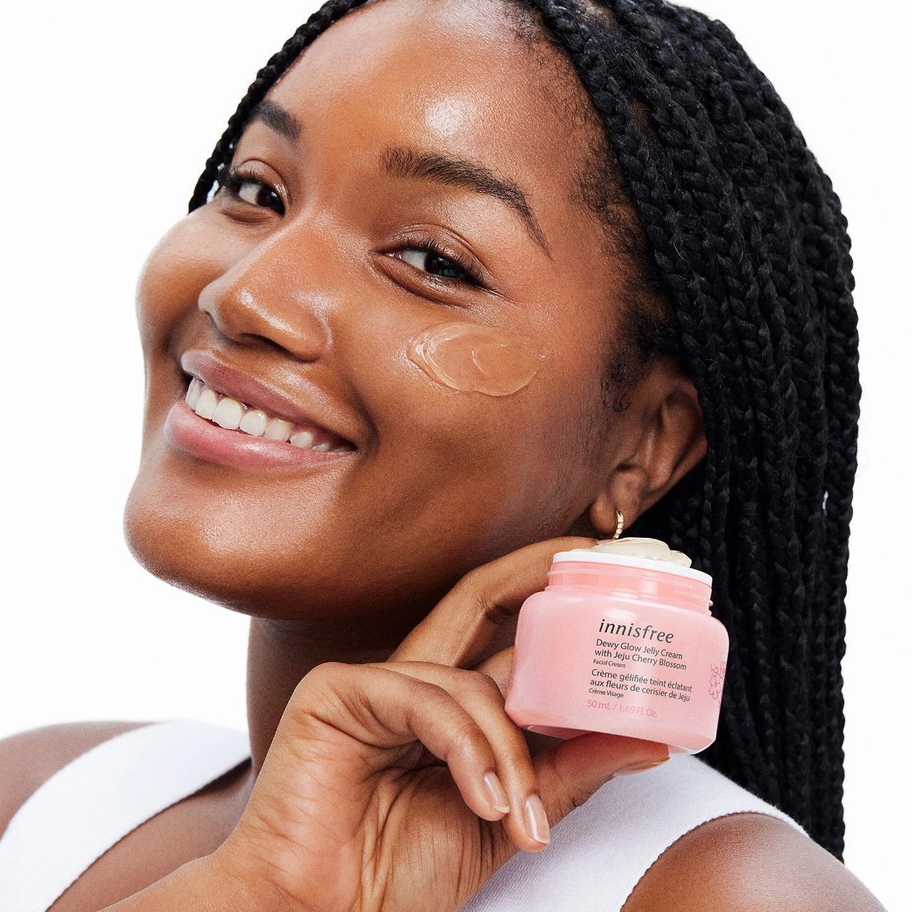 innisfree Dewy Glow Moisturizer with Cherry Blossom & Niacinamide 1.69 oz/50 mL - Image 11