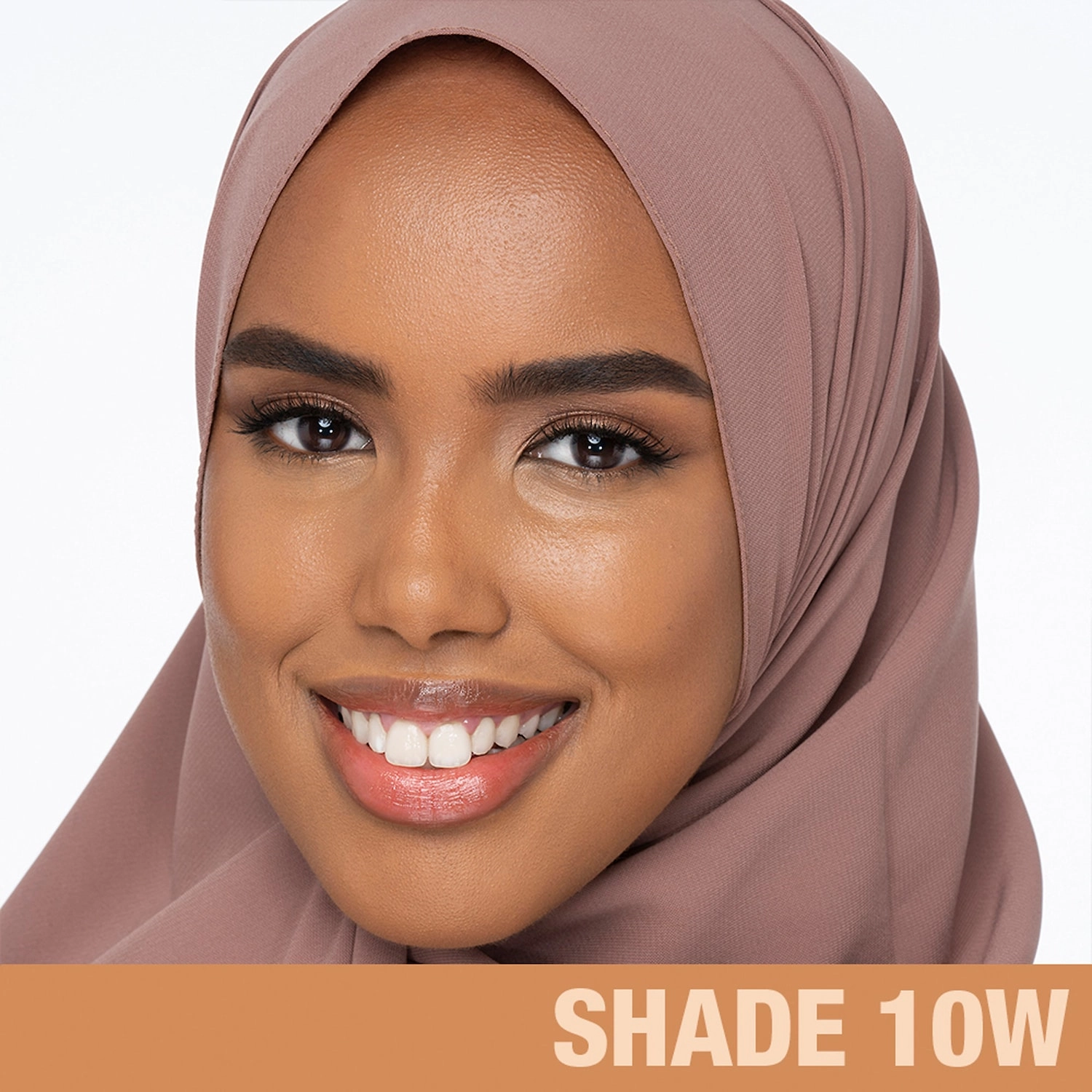 Charlotte Tilbury Beautiful Skin Medium Coverage Liquid Foundation with Hyaluronic Acid 10 Warm - Tan with Warm Golden Undertones - Image 3