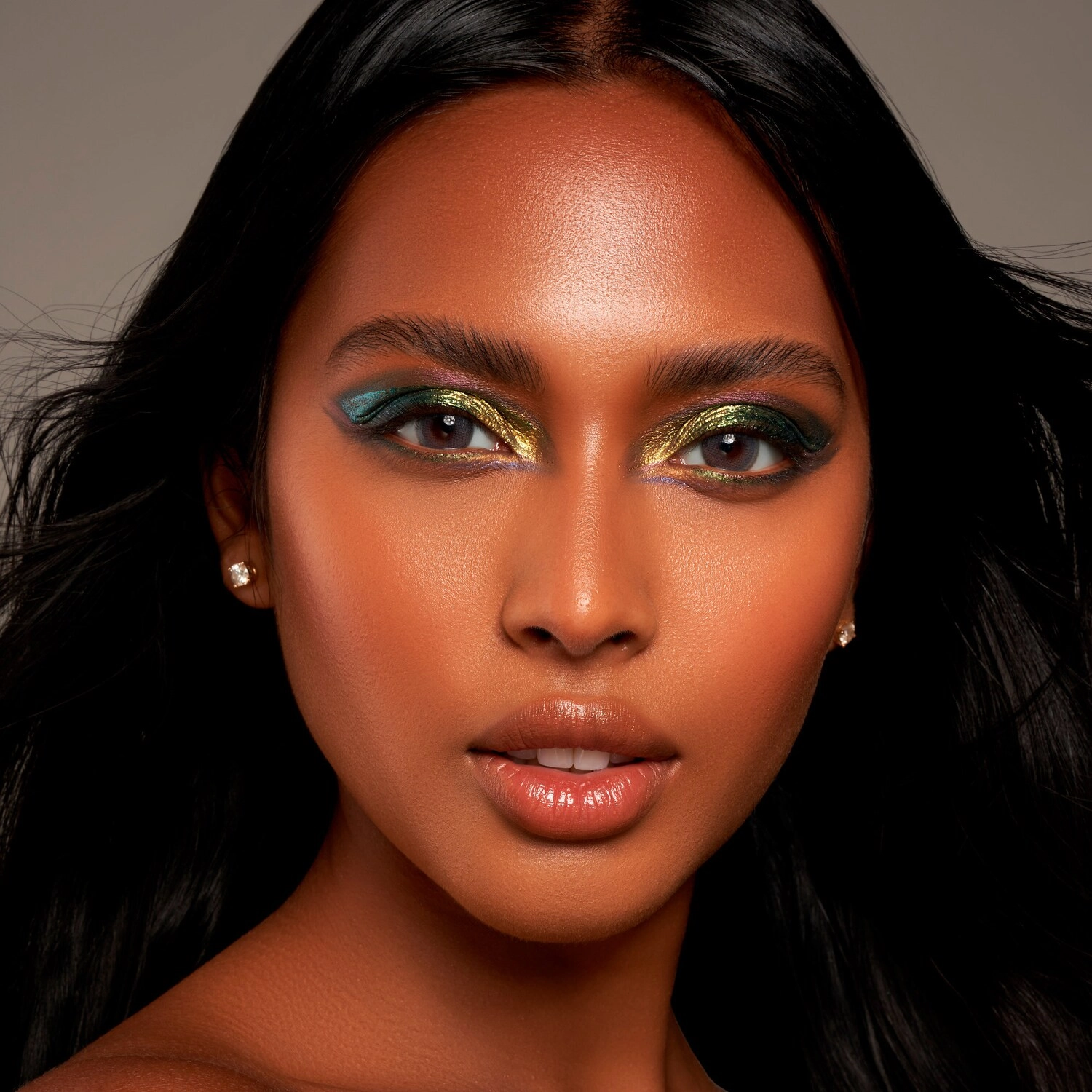 Danessa Myricks Beauty Twin Flames Liquid Eyeshadow Color: Olivine - Chartreuse + Mulberry - Image 5