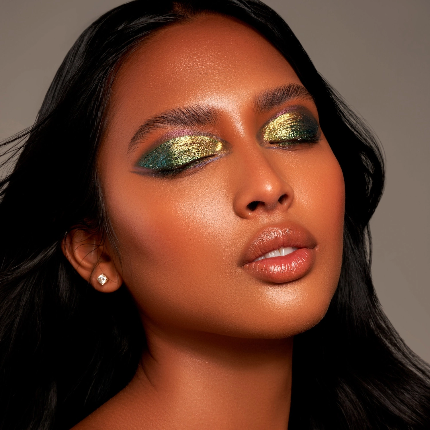 Danessa Myricks Beauty Twin Flames Liquid Eyeshadow Color: Olivine - Chartreuse + Mulberry - Image 4
