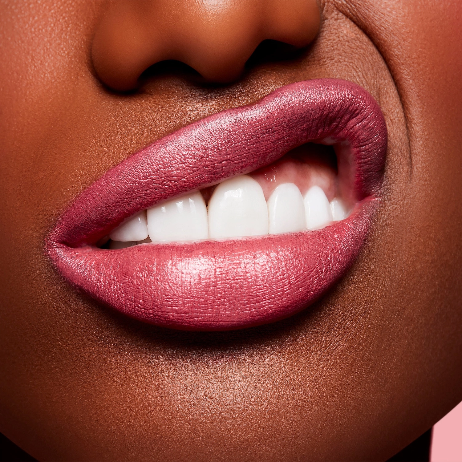 MAC Cosmetics Lustreglass Lipstick Can You Tell - Nude Pink - Image 5