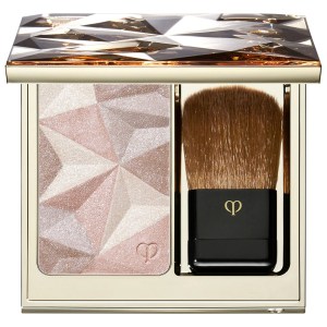 Clé de Peau Beauté Luminizing Face Enhancer - Color: 16 Almond