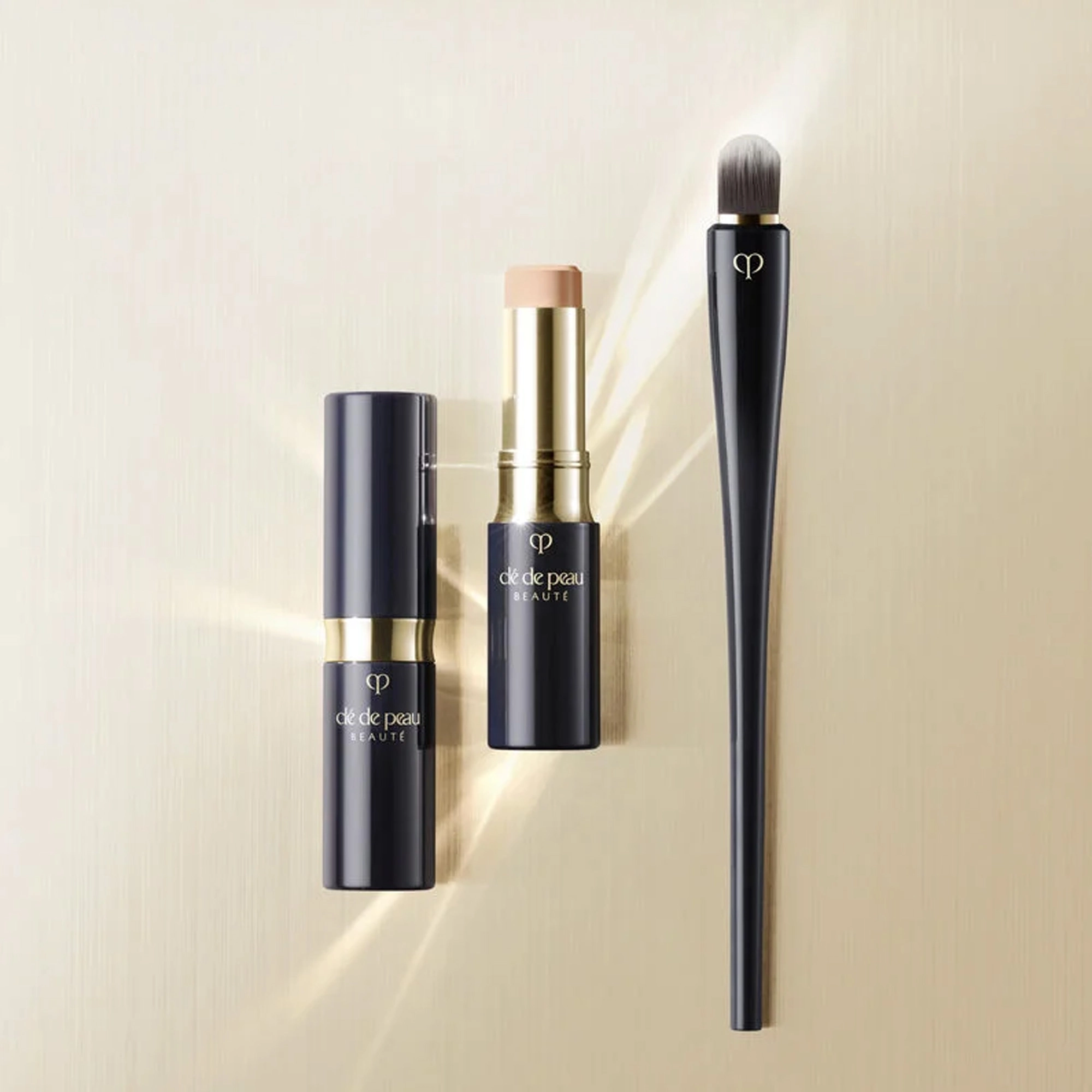 Clé de Peau Beauté The Concealer in N9 Toffee Stick Formula - Image 5