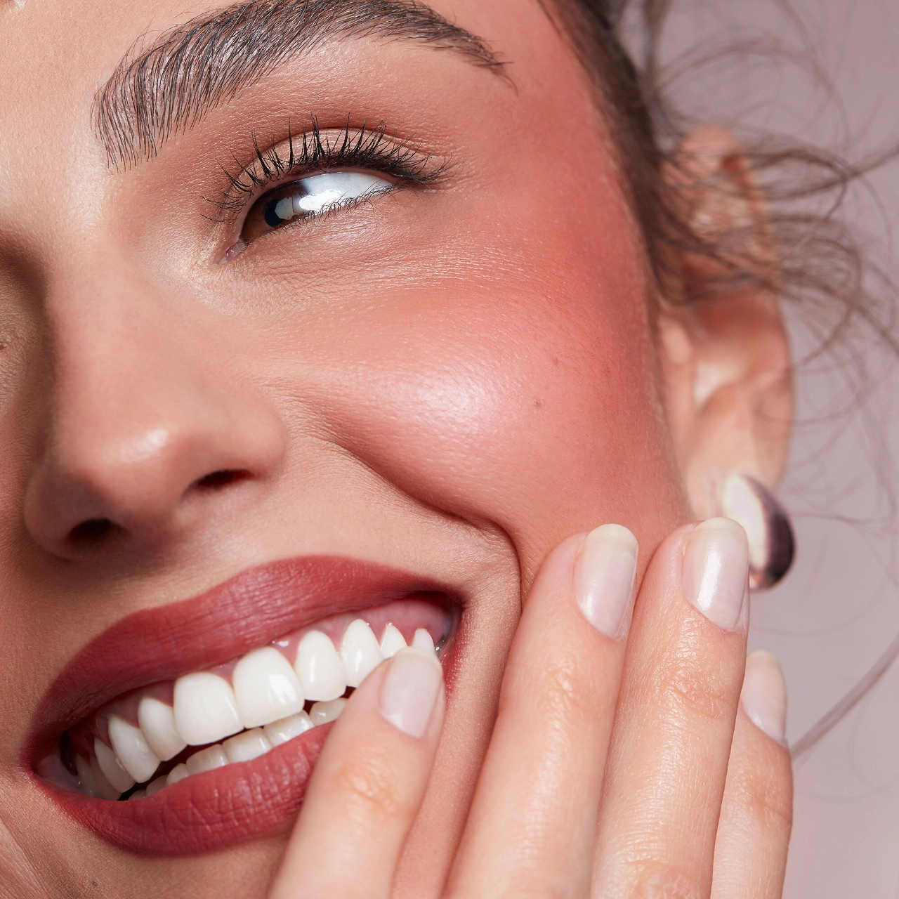 PATRICK TA Major Headlines Double-Take Crème & Powder Blush Duo - She's Blushing - Image 3