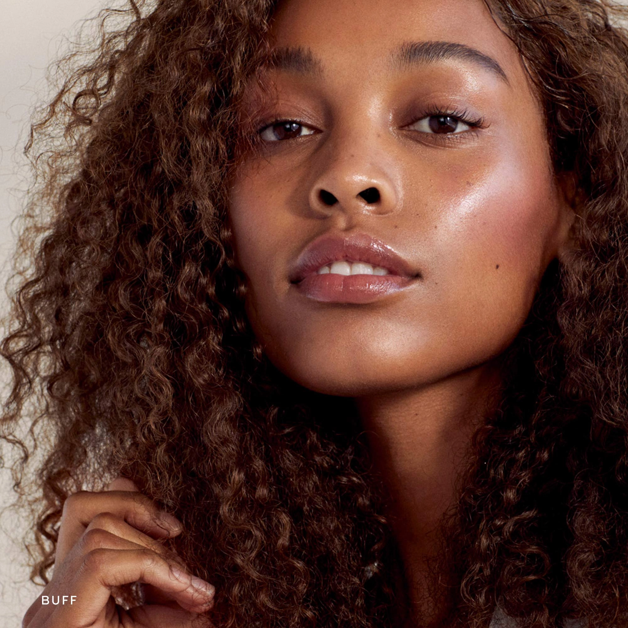 MERIT The Minimalist Perfecting Complexion Foundation and Concealer Stick - Buff - Image 3