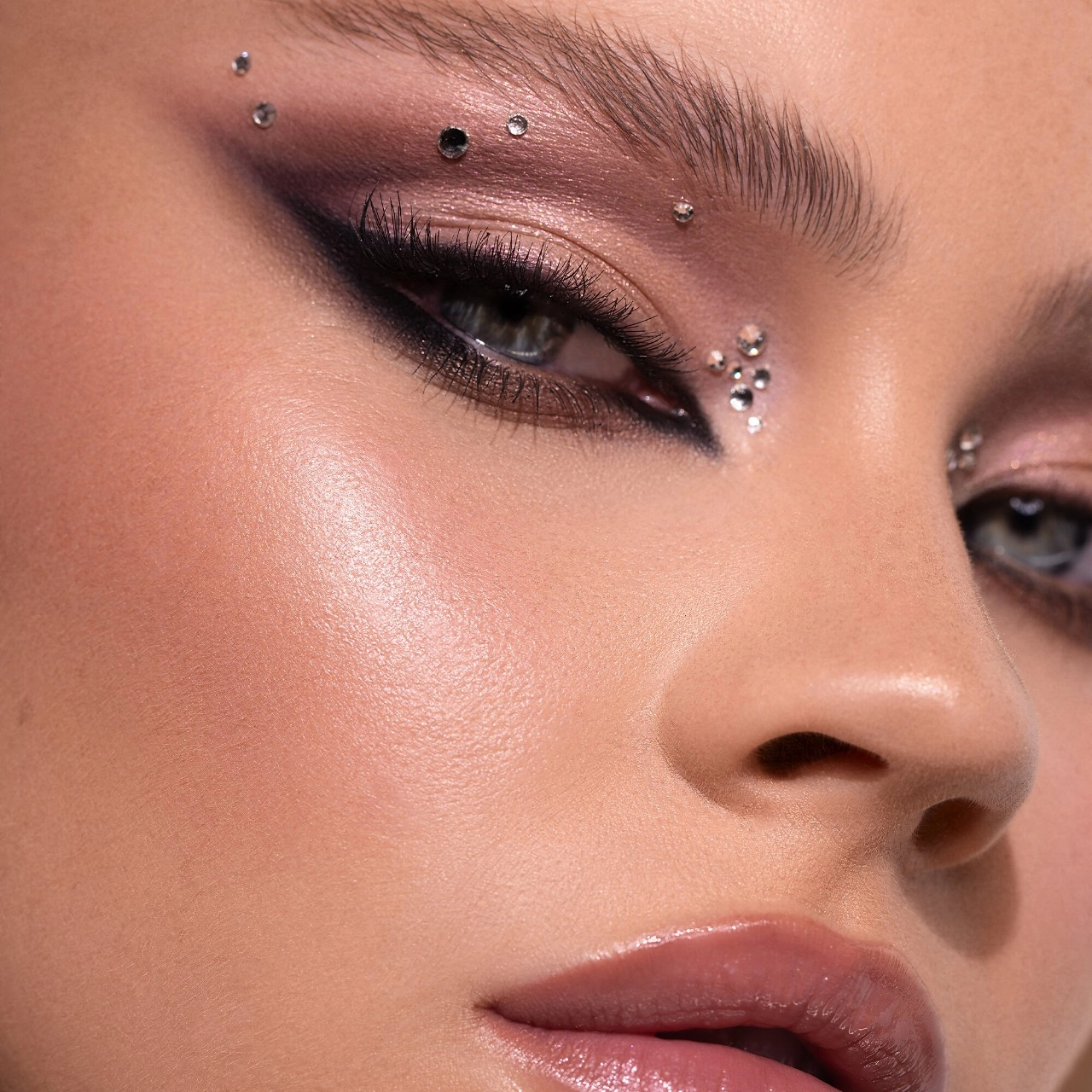 Natasha Denona My Dream Cheek Trio - Cream Blush, Glow Cream Base and Glow Powder Highlighter - Image 3
