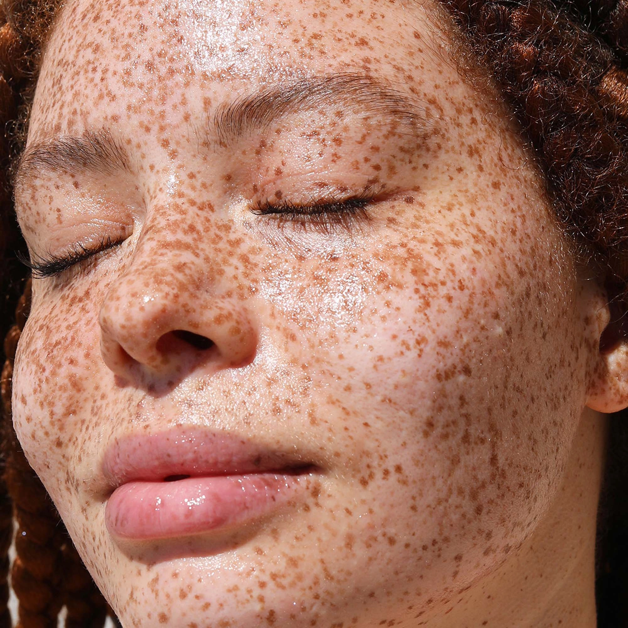 REFY Glow and Sculpt Face Serum Primer with Niacinamide - 1.4 oz / 40 mL Vegan Radiant Finish - Image 6