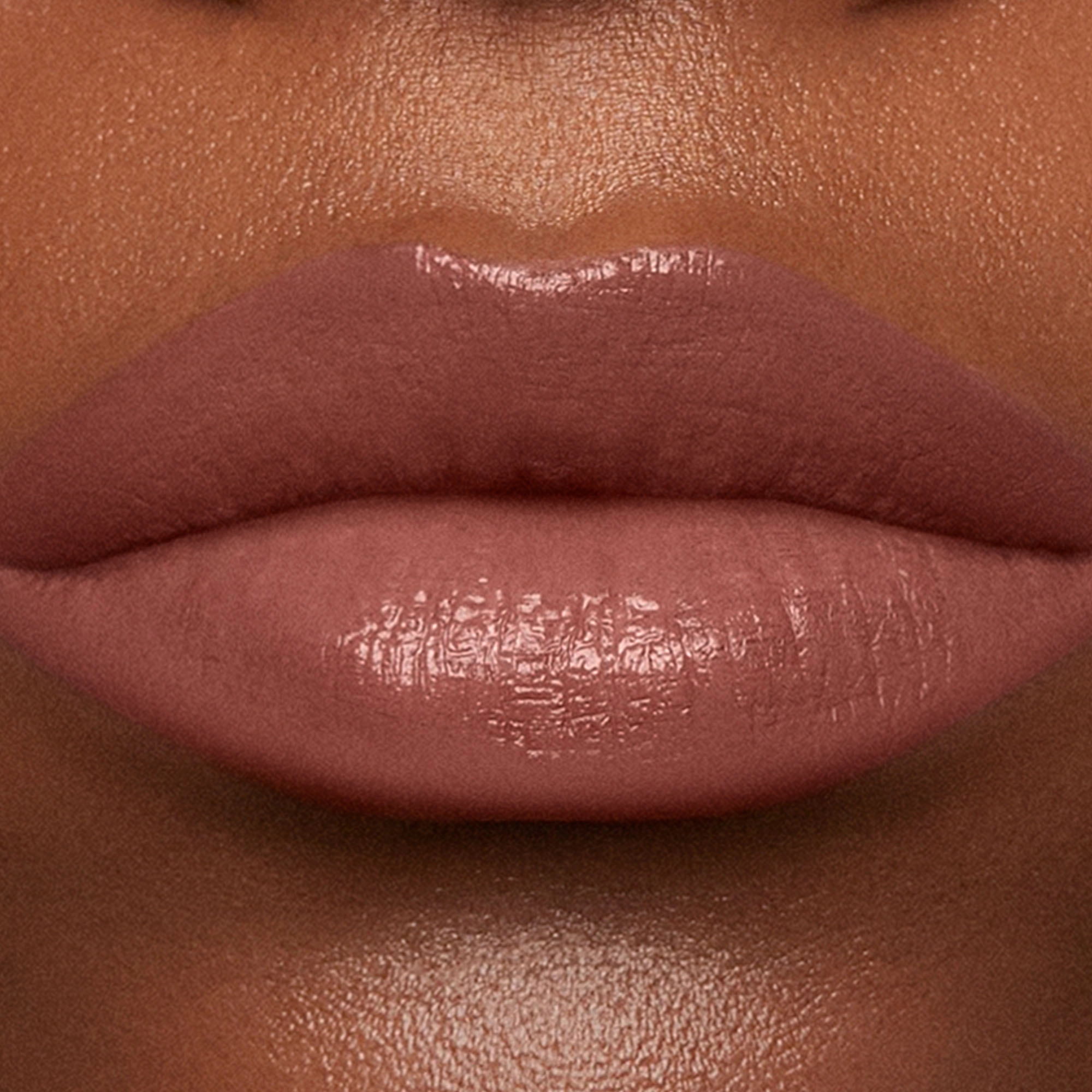 Hourglass Unlocked™ Satin Crème Lipstick Color: Oasis 312 - Neutral Pink Vegan - Image 6