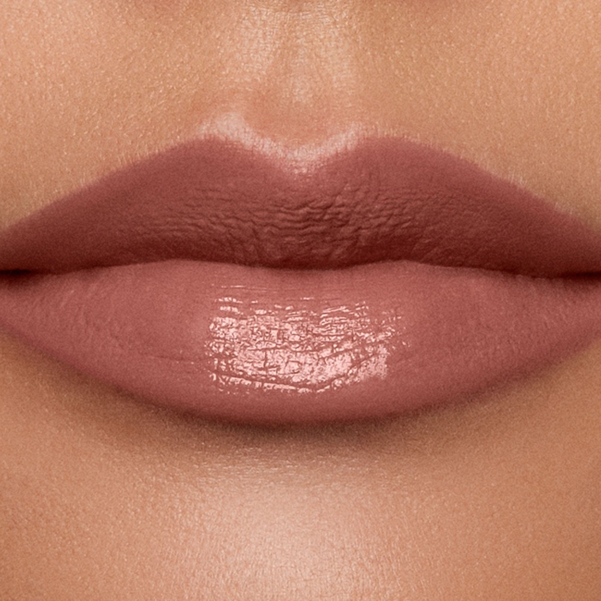 Hourglass Unlocked™ Satin Crème Lipstick Color: Oasis 312 - Neutral Pink Vegan - Image 7
