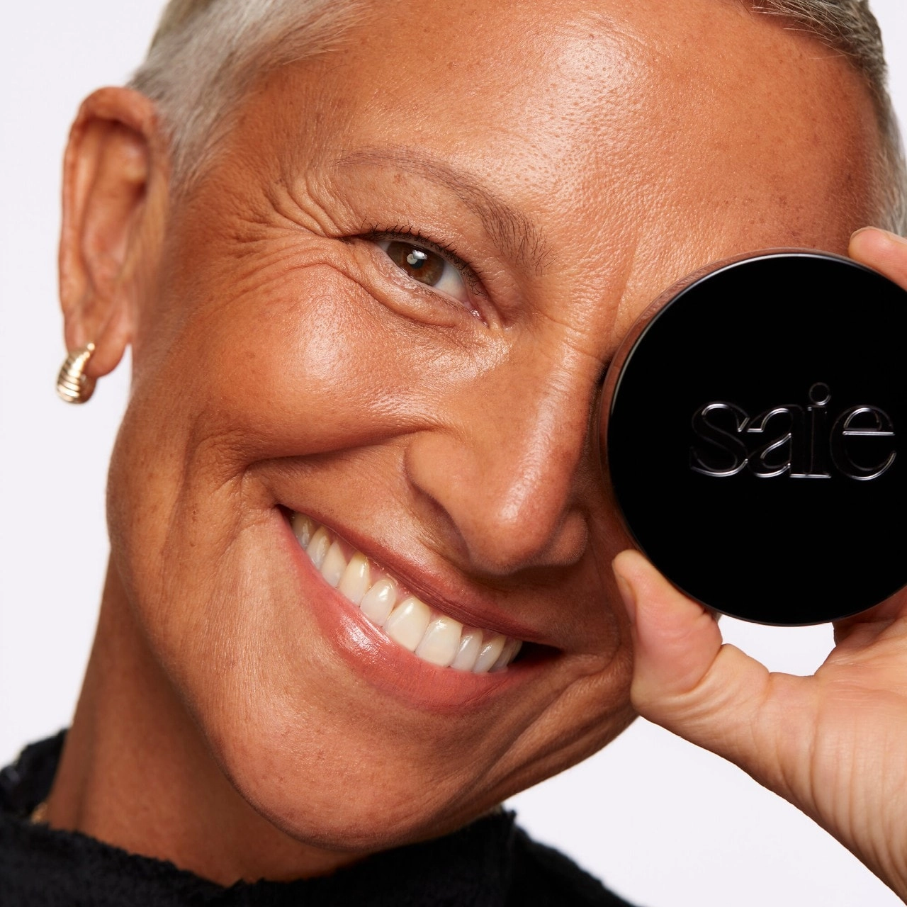 Saie Sun Melt Natural Cream Bronzer Color: Tan Bronze - Image 10