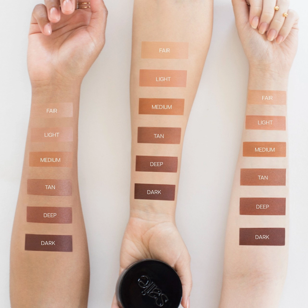 Saie Sun Melt Natural Cream Bronzer Color: Tan Bronze - Image 5