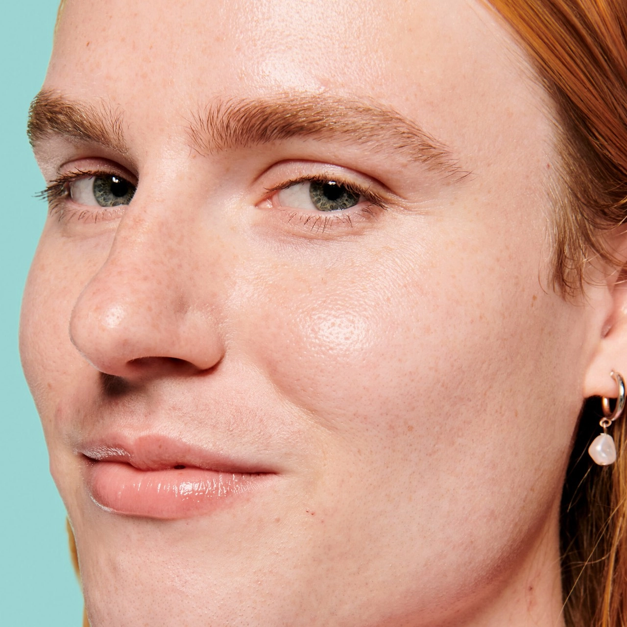 Benefit Cosmetics The POREfessional Tight ’n Toned Pore-Refining AHA+PHA Toner 4.5 oz / 133 ml - Image 10