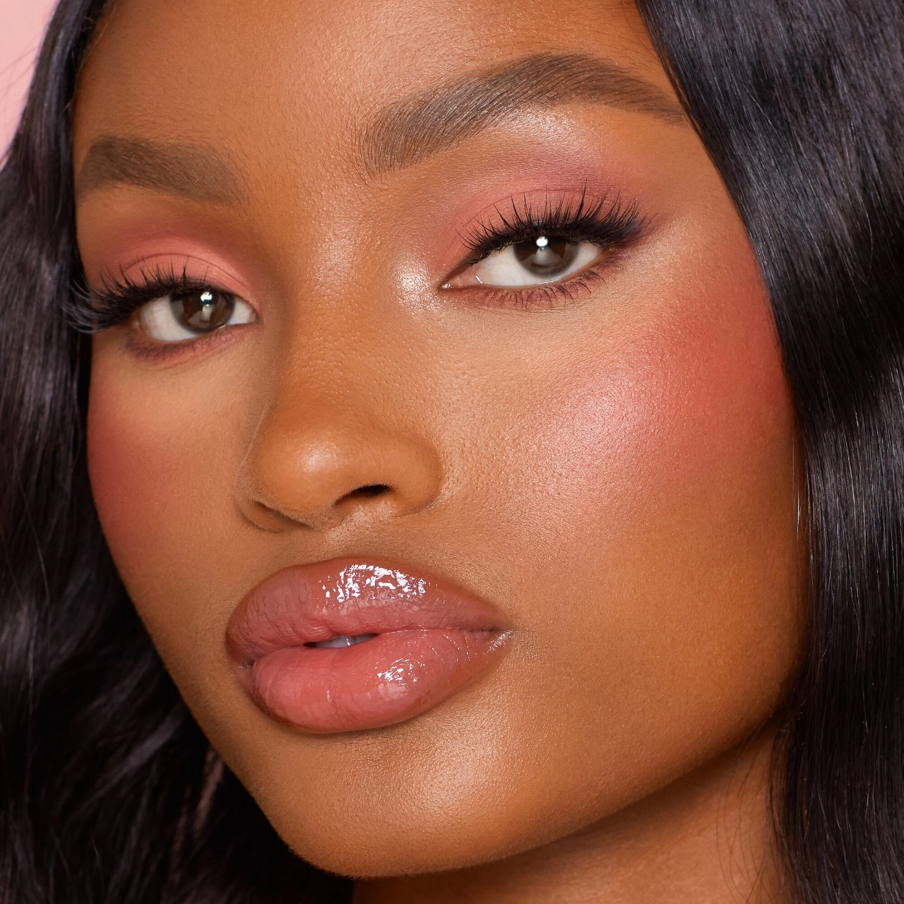 Charlotte Tilbury Matte Beauty Blush Wand - Dream Pop, Matte Cherry-Pink, Long-Wearing - Image 2