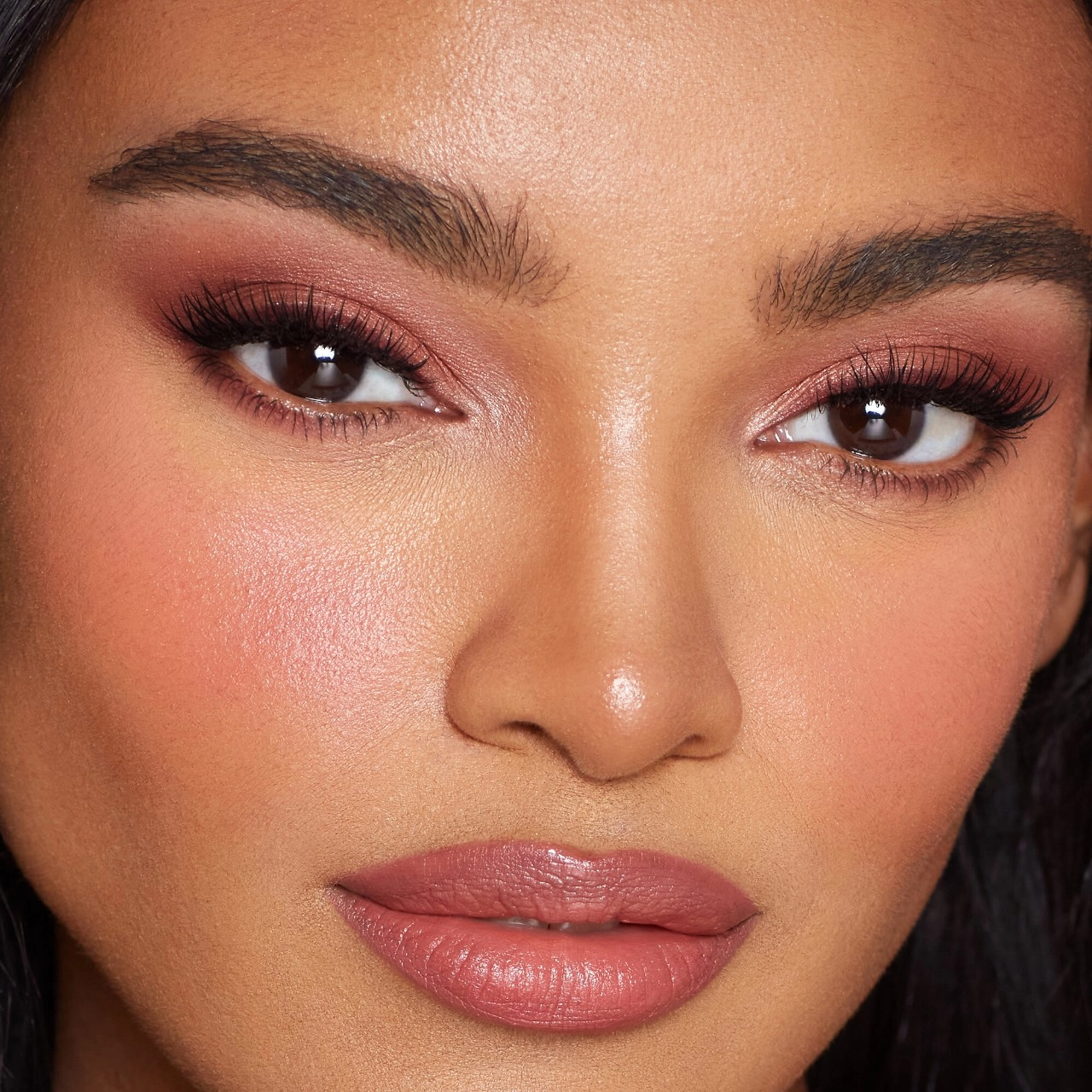 Charlotte Tilbury Matte Beauty Blush Wand - Peach Pop - Image 2