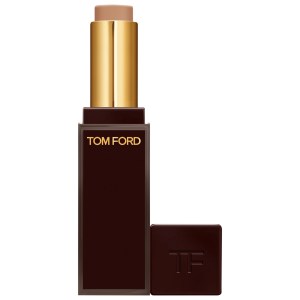 TOM FORD Traceless Soft Matte Concealer 5C0 Caramel - Hyaluronic Acid, Matte Finish, Medium Coverage
