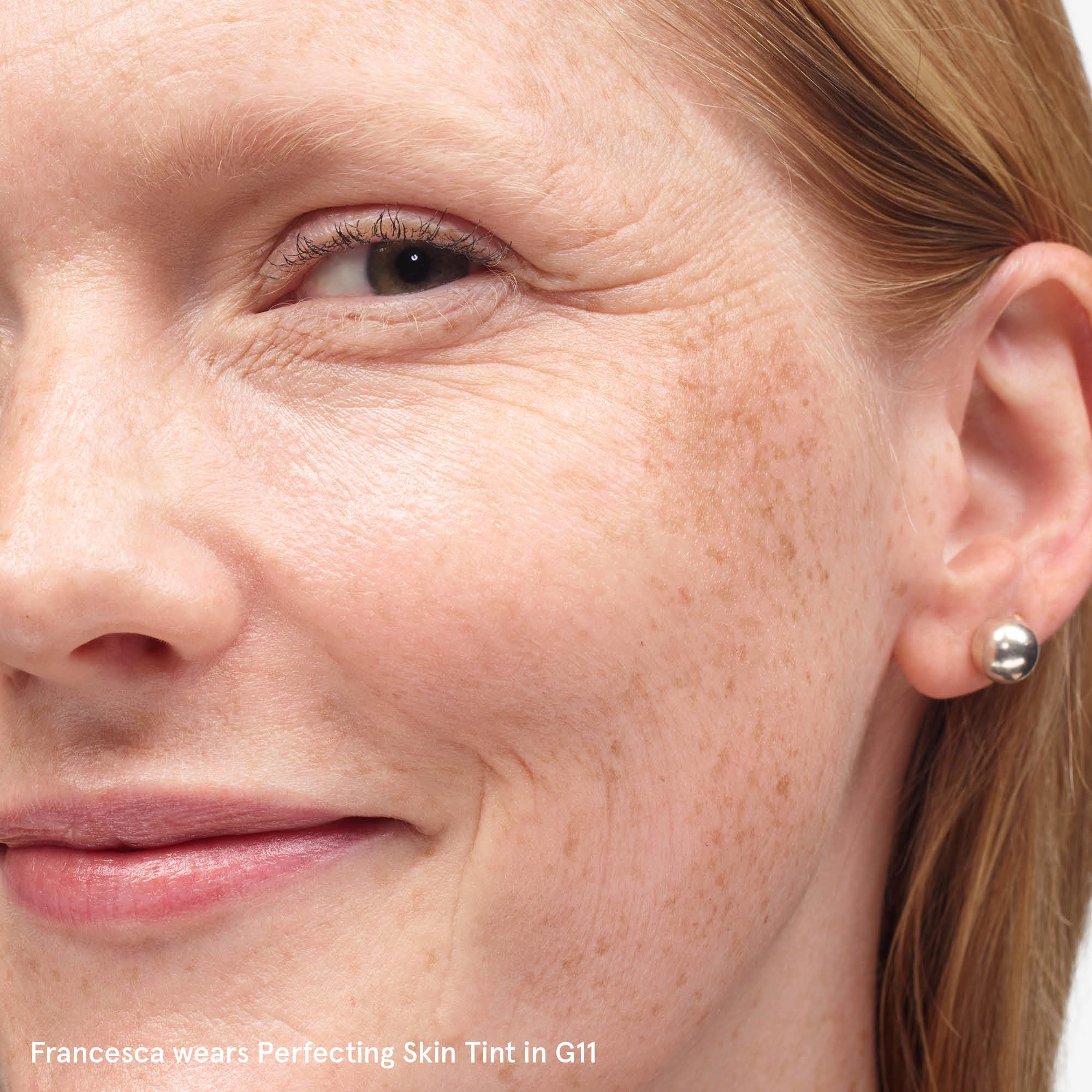 Glossier Perfecting Skin Tint G11 - Light Neutral - Image 6