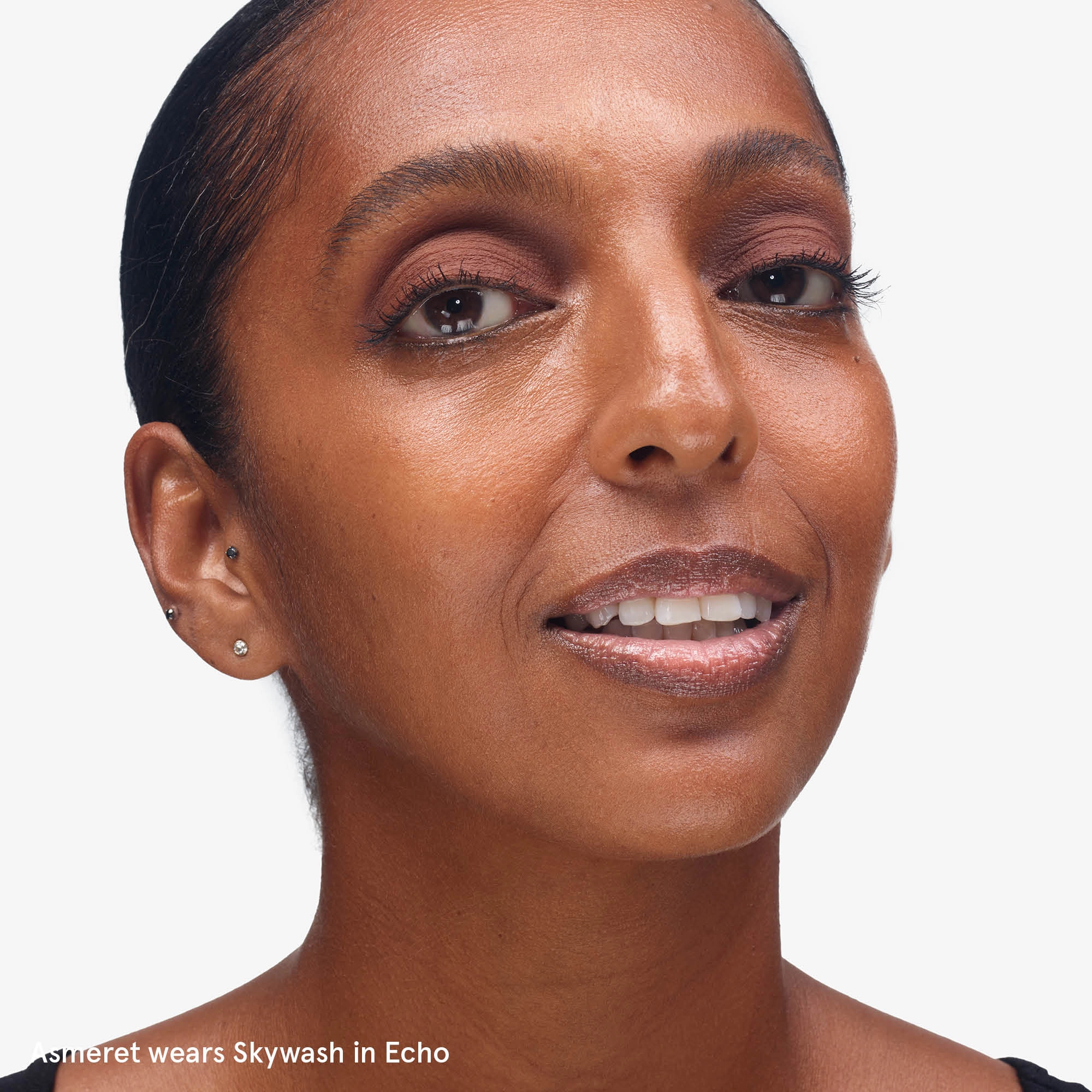 Glossier Skywash Liquid-to-Powder Sheer Matte Eyeshadow Tint - Echo (Cocoa Brown) - Image 4