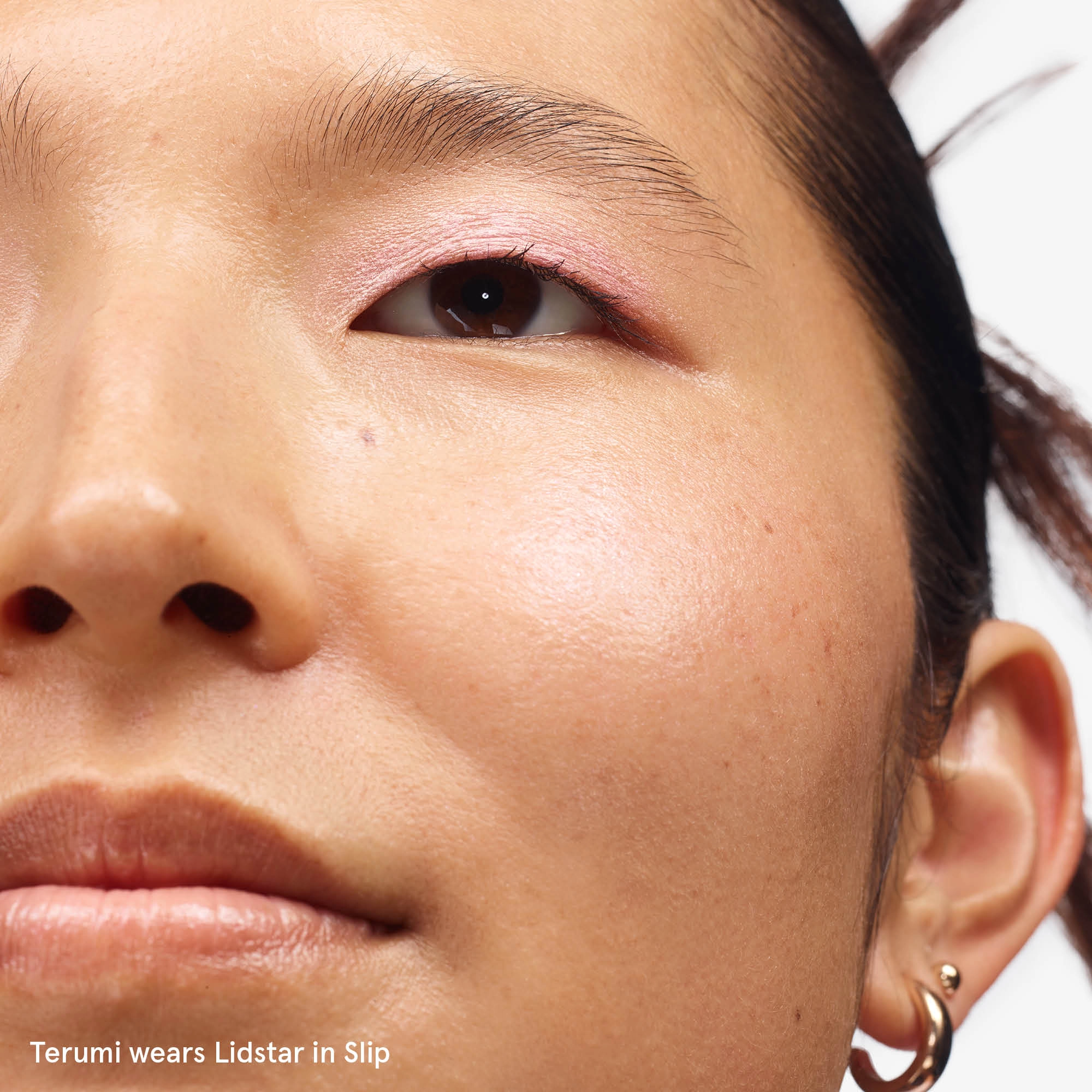 Glossier Lidstar Long-Wearing Shimmer Cream Eyeshadow Color: Slip - Image 4