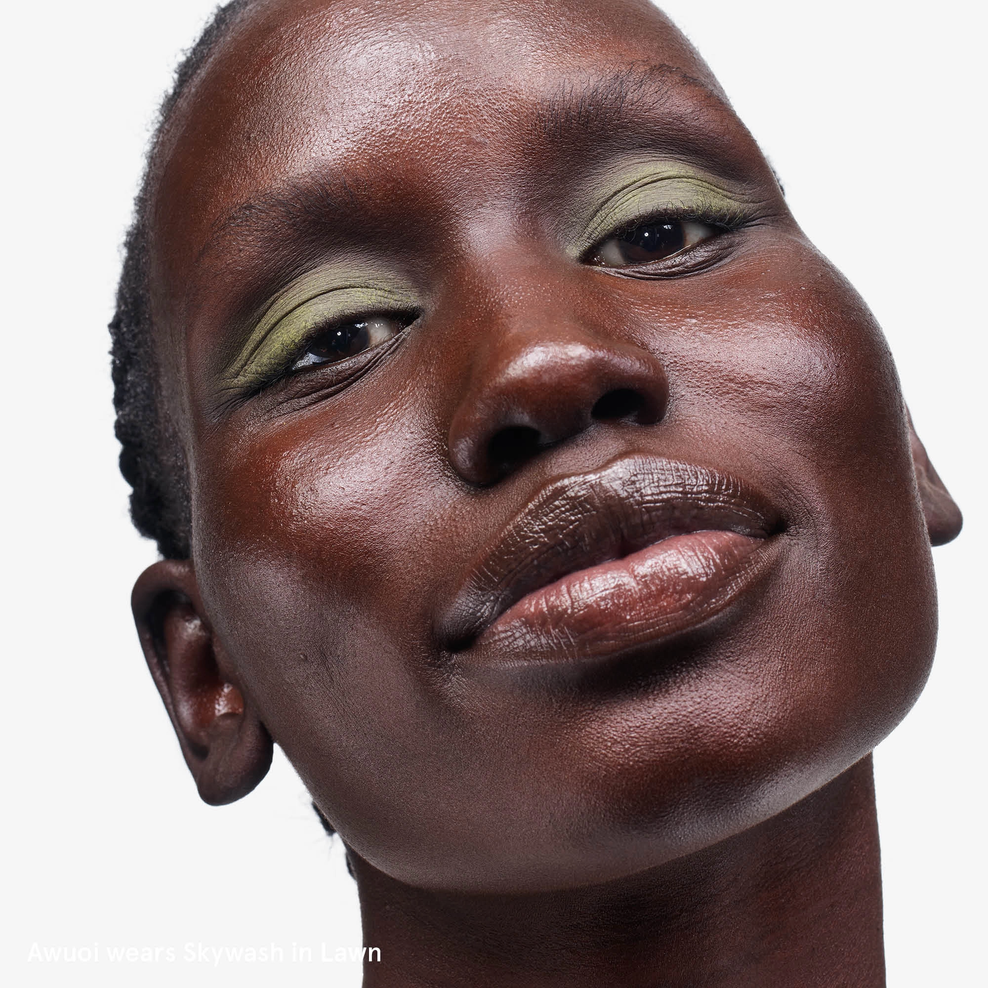 Glossier Skywash Liquid-to-Powder Sheer Matte Eyeshadow Tint in Lawn - Image 3