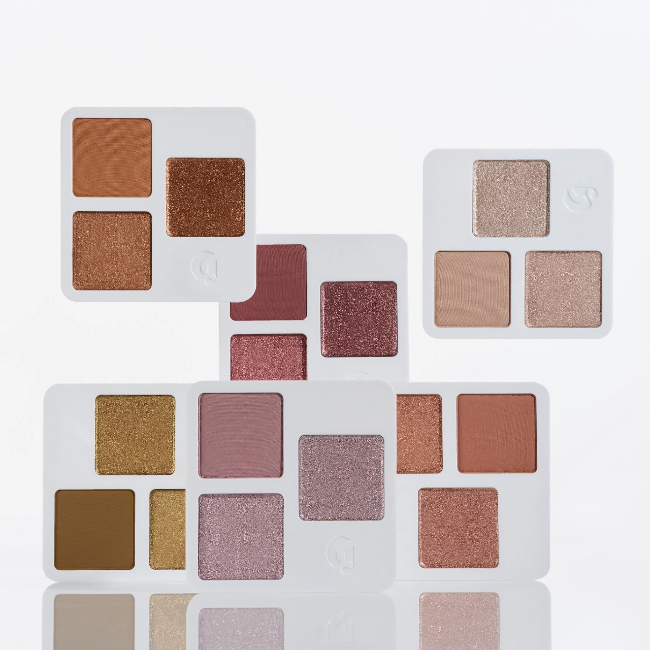 Glossier Monochromes Essential Eyeshadow Trio Palette Color: Almond - Image 7