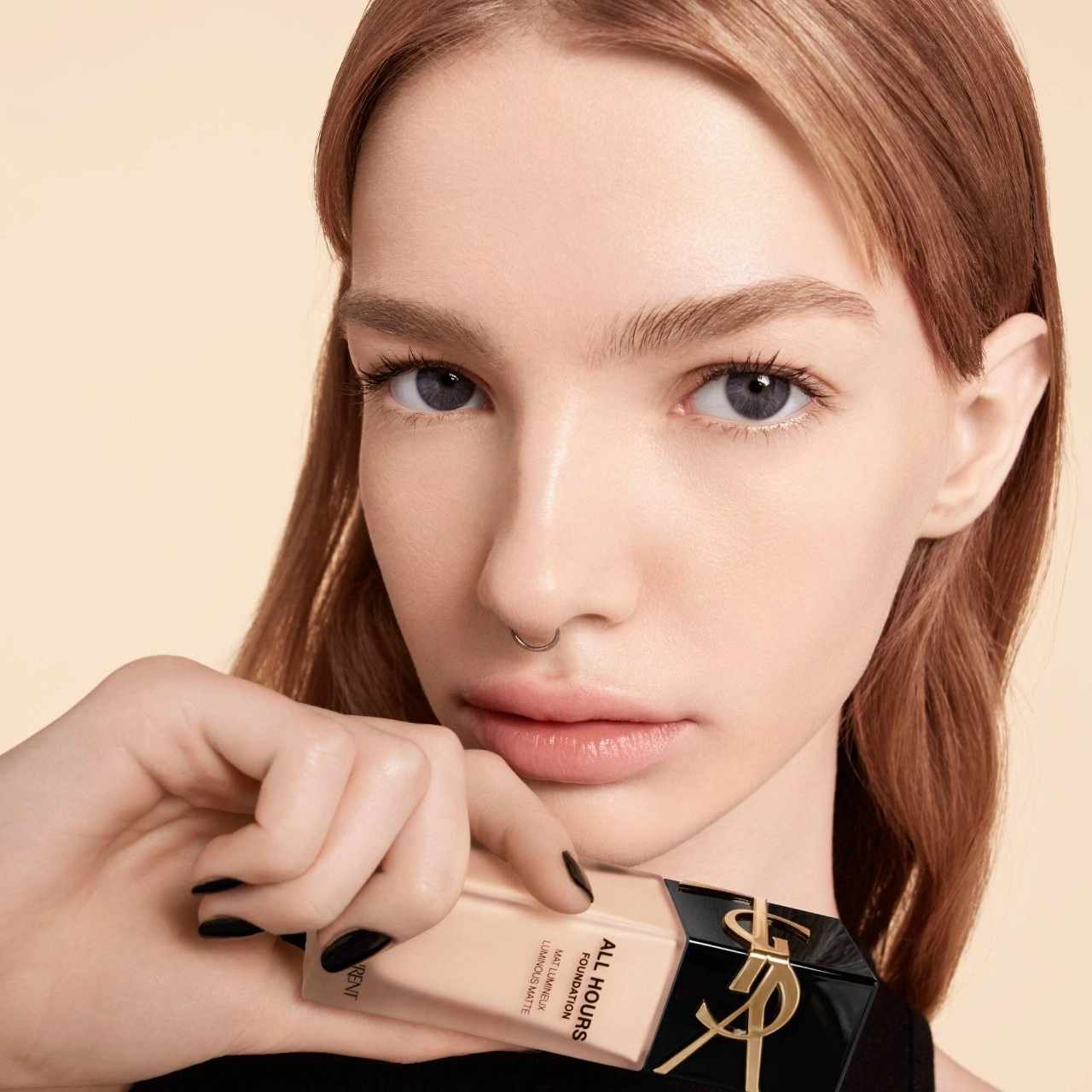 Yves Saint Laurent All Hours Foundation LN1 - Light Neutral 1 Full Coverage Matte Finish - Image 3
