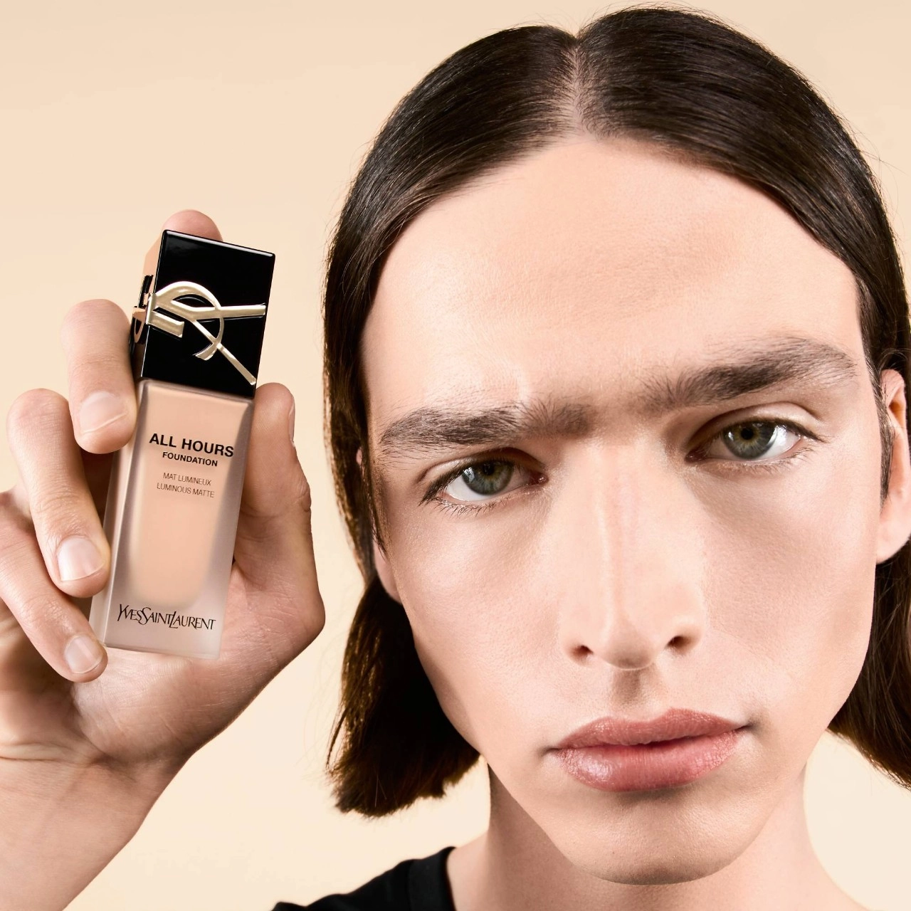 Yves Saint Laurent All Hours Foundation LN7 - Light Neutral 7 Full Coverage Matte Finish - Image 3