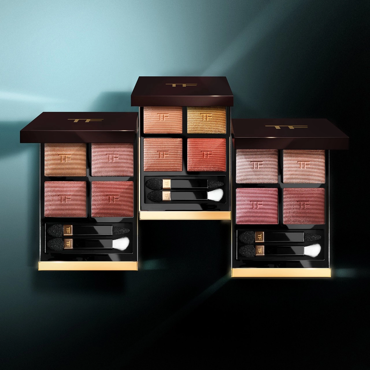 TOM FORD Eye Color Quad Eyeshadow Palette in Hazy Sensuality - Image 4