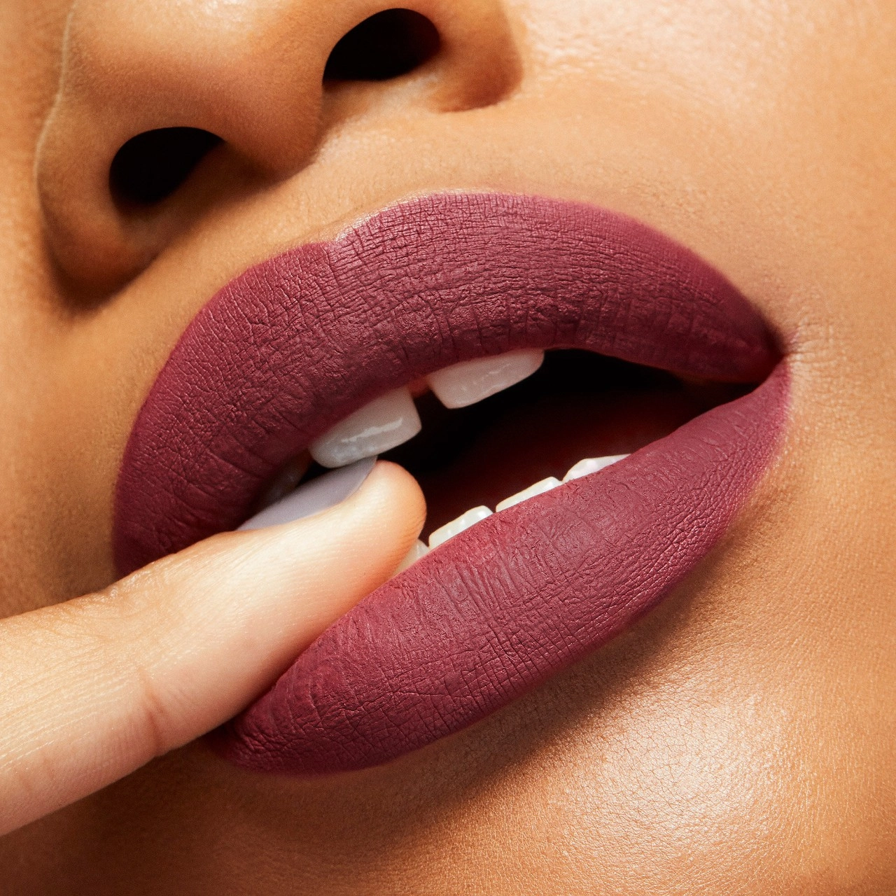MAC Cosmetics Locked Kiss Ink Liquid Lipstick in Vixen - Midtone Rose - Image 3