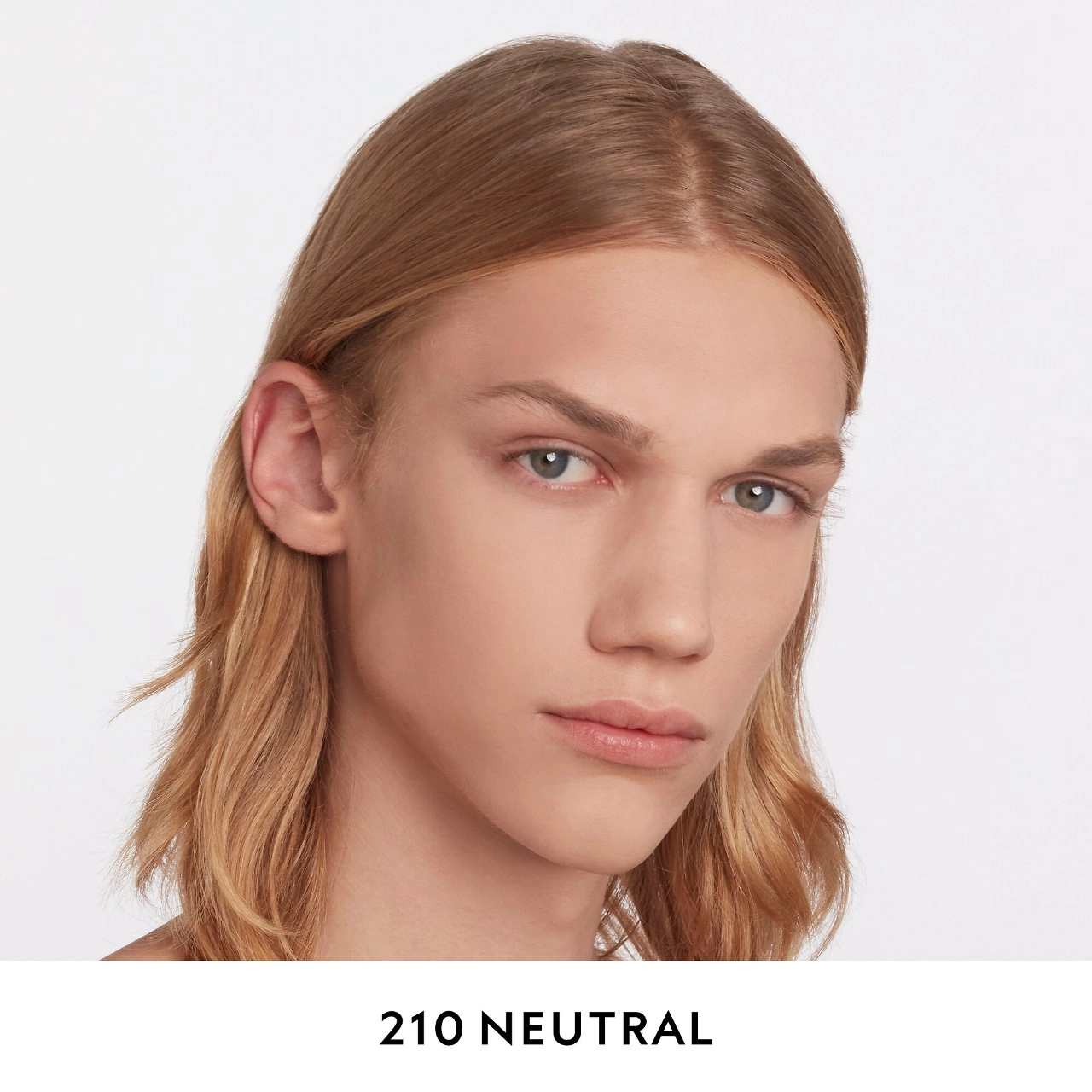 Gucci Éternité De Beauté 24 Hour Full Coverage Luminous Matte Finish Foundation Color: 210N - Image 3
