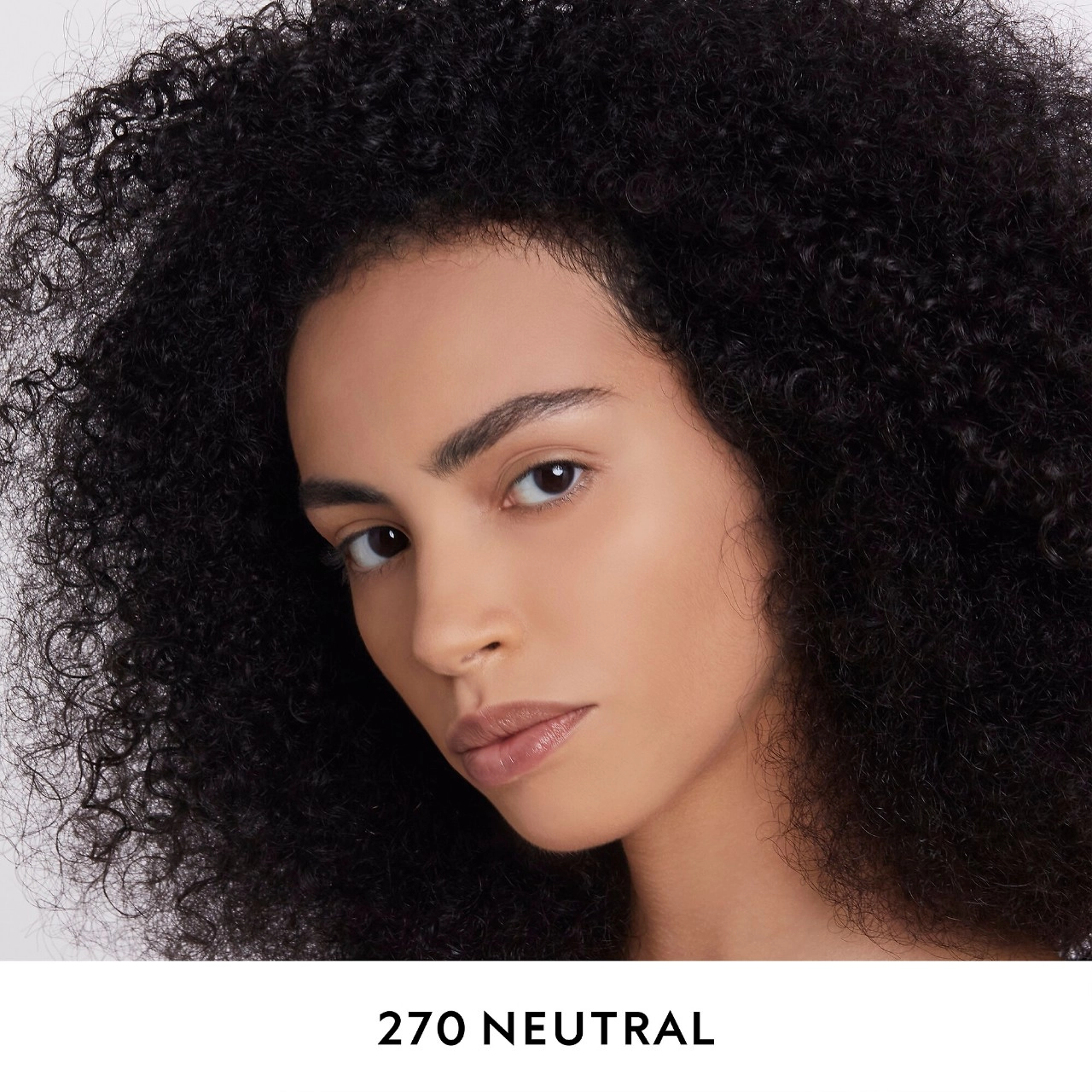 Gucci Éternité De Beauté 24 Hour Full Coverage Luminous Matte Finish Foundation Color: 270N - Fair Medium with Neutral Undertones - Image 3