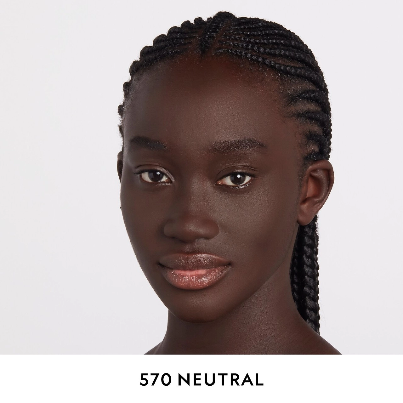 Gucci Éternité De Beauté 24 Hour Full Coverage Luminous Matte Finish Foundation Color: 570N - Deep with Neutral Undertones - Image 3