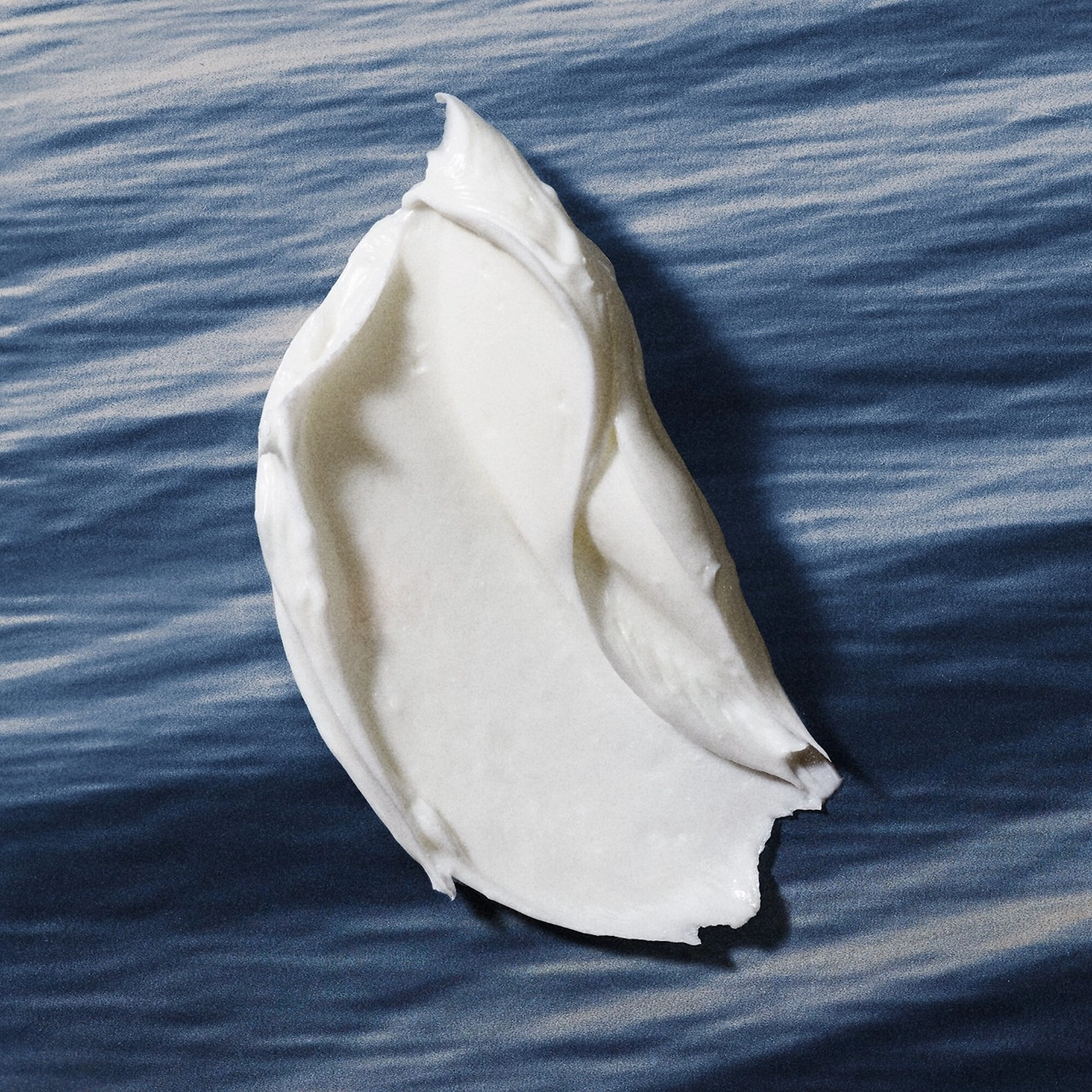 La Mer Crème de la Mer Moisturizer 2 oz / Limited Edition 60 mL Limited Edition - Image 12