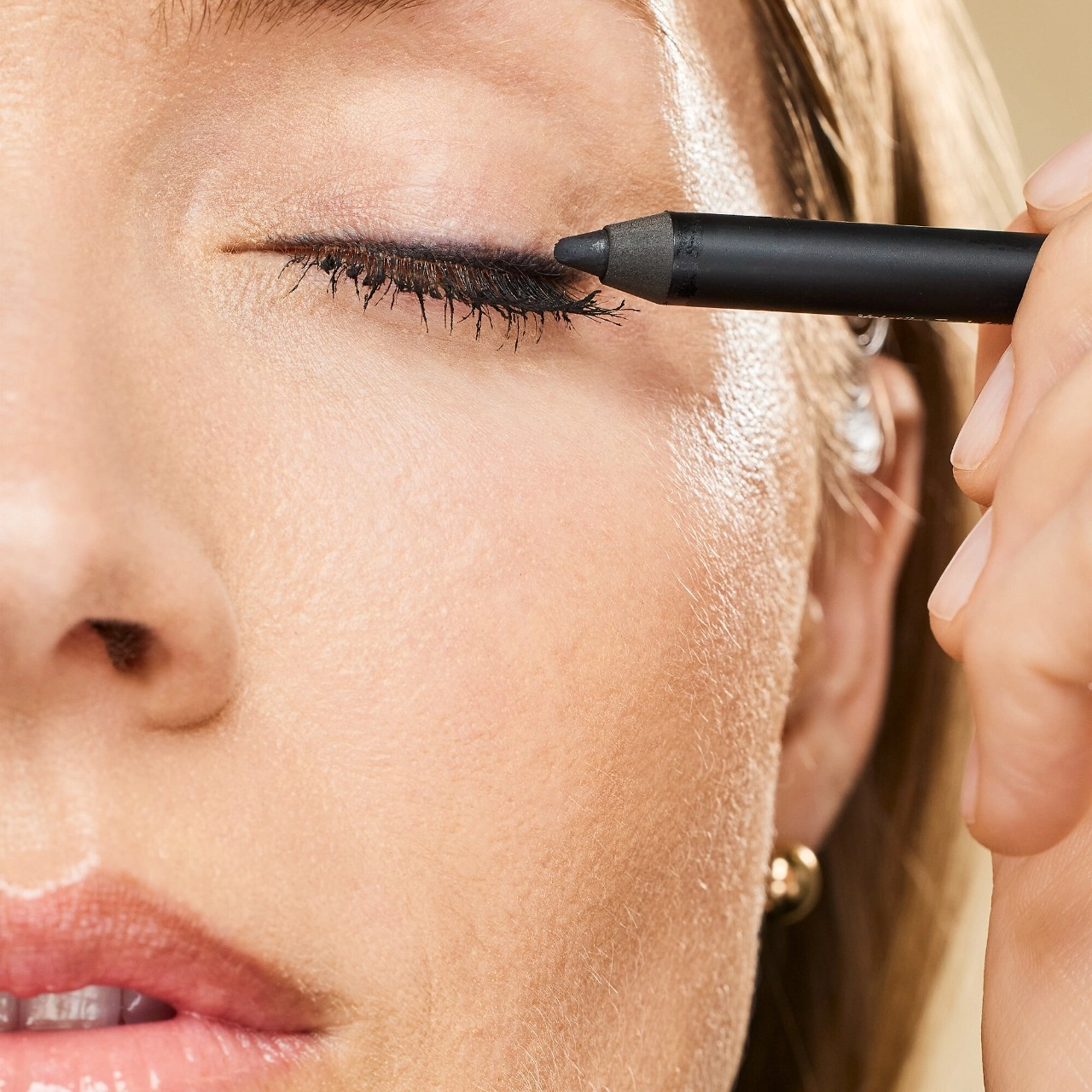 Lise Watier 24 HRS Glam Mascara Set - Image 8