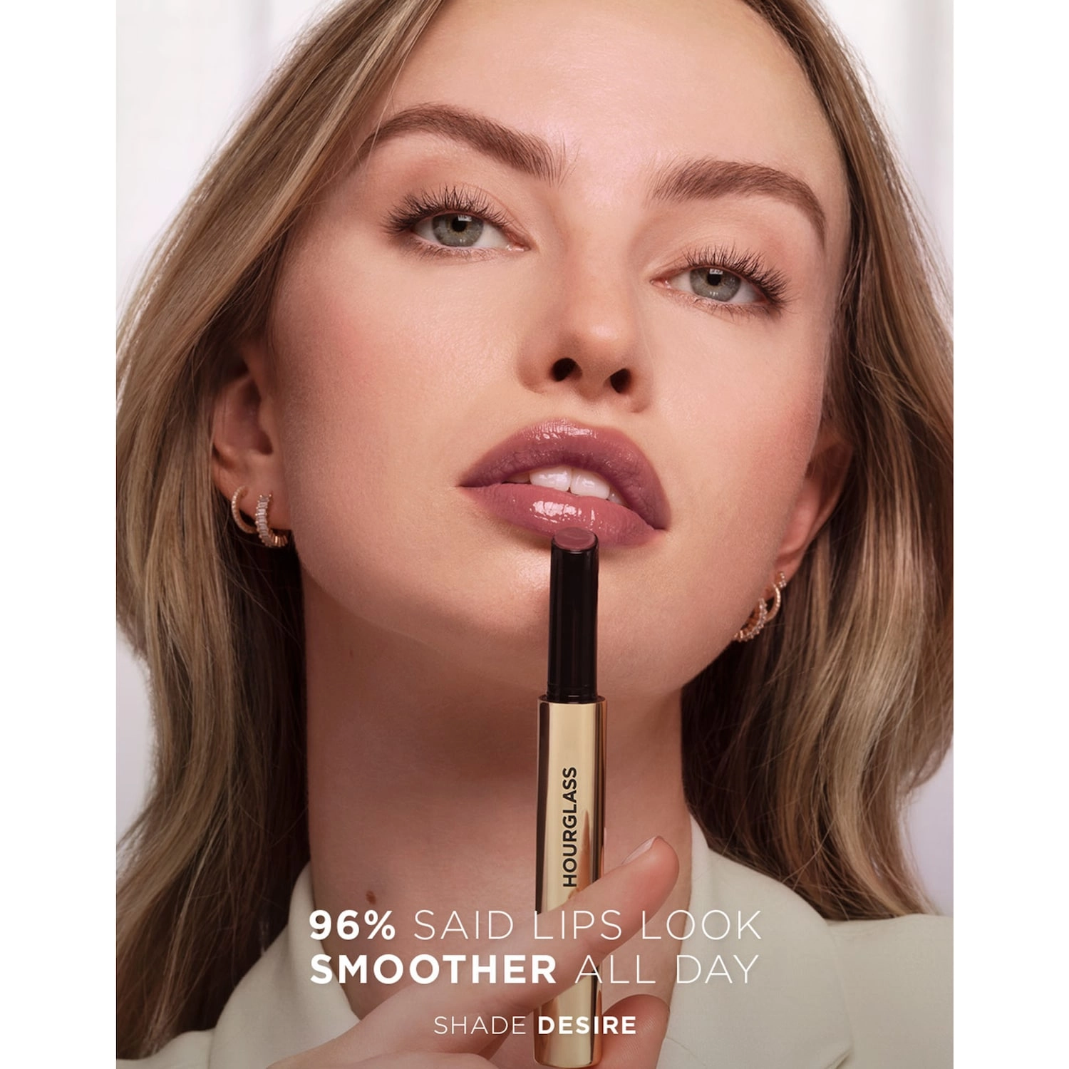 Hourglass Phantom Volumizing Glossy Lip Balm Color: Impulse - Deep Red - Image 12