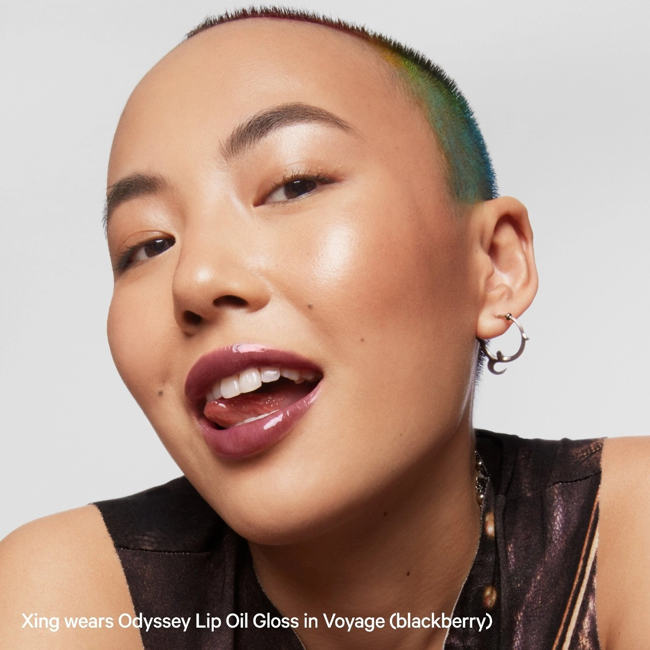 MILK MAKEUP Odyssey Hydrating Non-Sticky Lip Oil Gloss Color: Voyage - Blackberry - Image 4