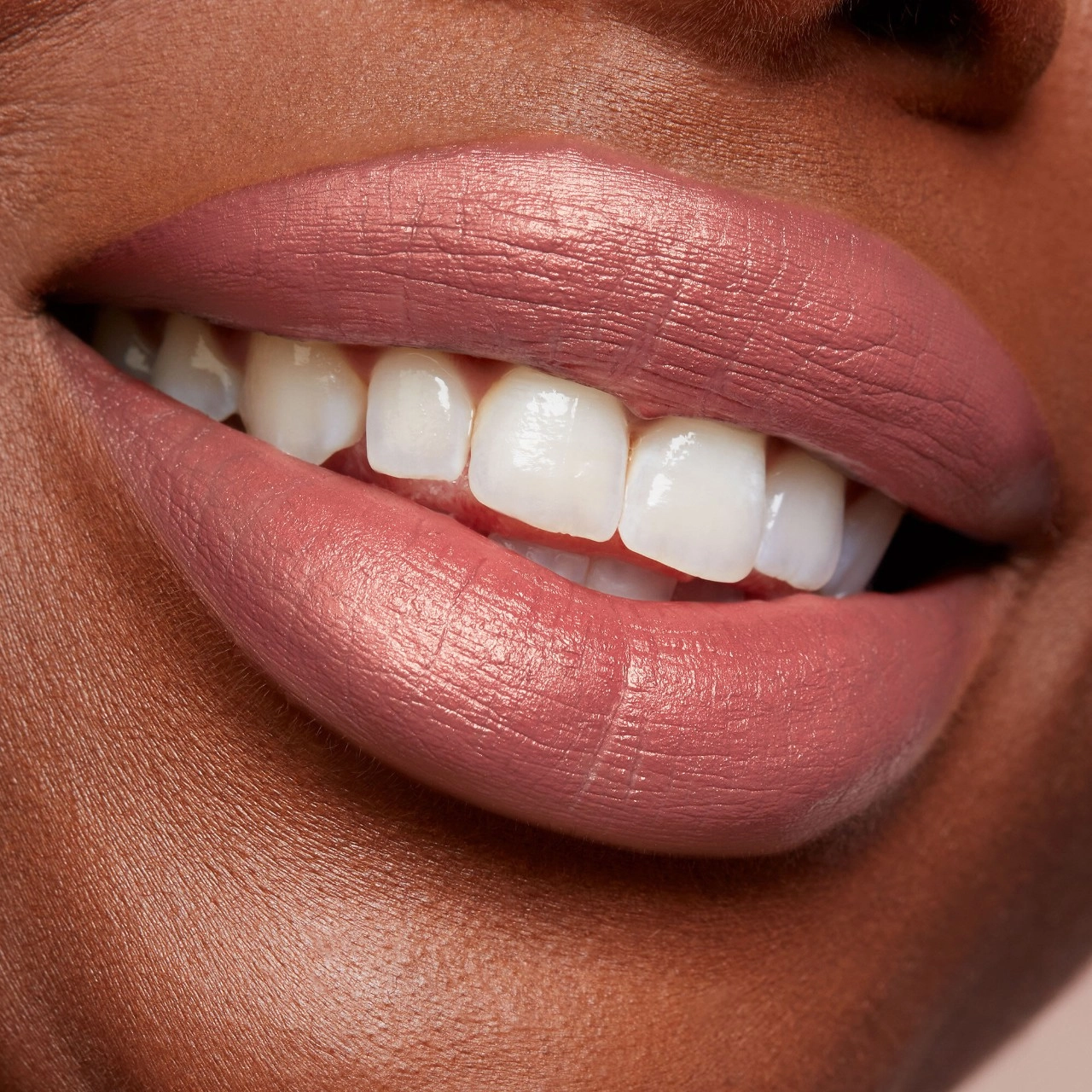 PATRICK TA Major Headlines Matte Suede Lipstick in Blushing - Neutral Berry, Vegan - Image 4