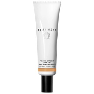Bobbi Brown Vitamin Enriched Hydrating Skin Tint SPF 15 with Hyaluronic Acid Color: Golden 2 - Medium Cool Beige