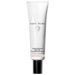 Bobbi Brown Vitamin Enriched Hydrating Skin Tint SPF 15 with Hyaluronic Acid - Fair 3