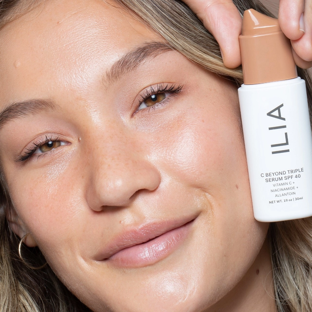 ILIA C Beyond Triple Serum SPF 40 Mineral Sunscreen with Vitamin C 10% + Niacinamide - Translucent Tone 2 - Image 7