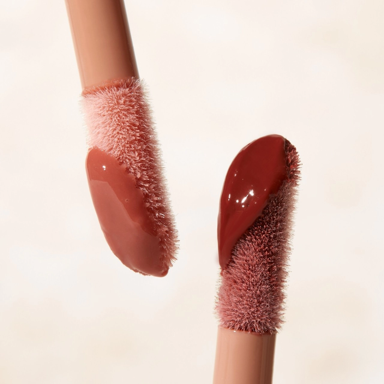 Live Tinted Huegloss Hydrating High Shine Lip Gloss Color: Proud - Soft Rose - Image 3