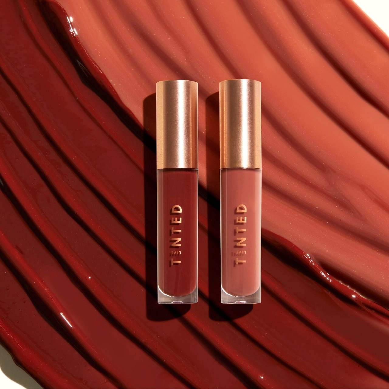 Live Tinted Huegloss Hydrating High Shine Lip Gloss Color: Proud - Soft Rose - Image 4