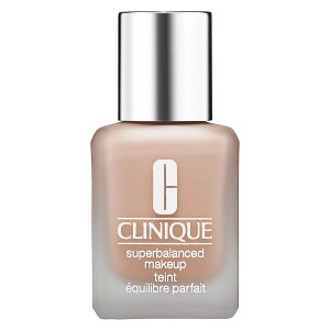CLINIQUE Superbalanced™ Makeup Foundation Color: Sunny Medium Coverage: Natural Finish