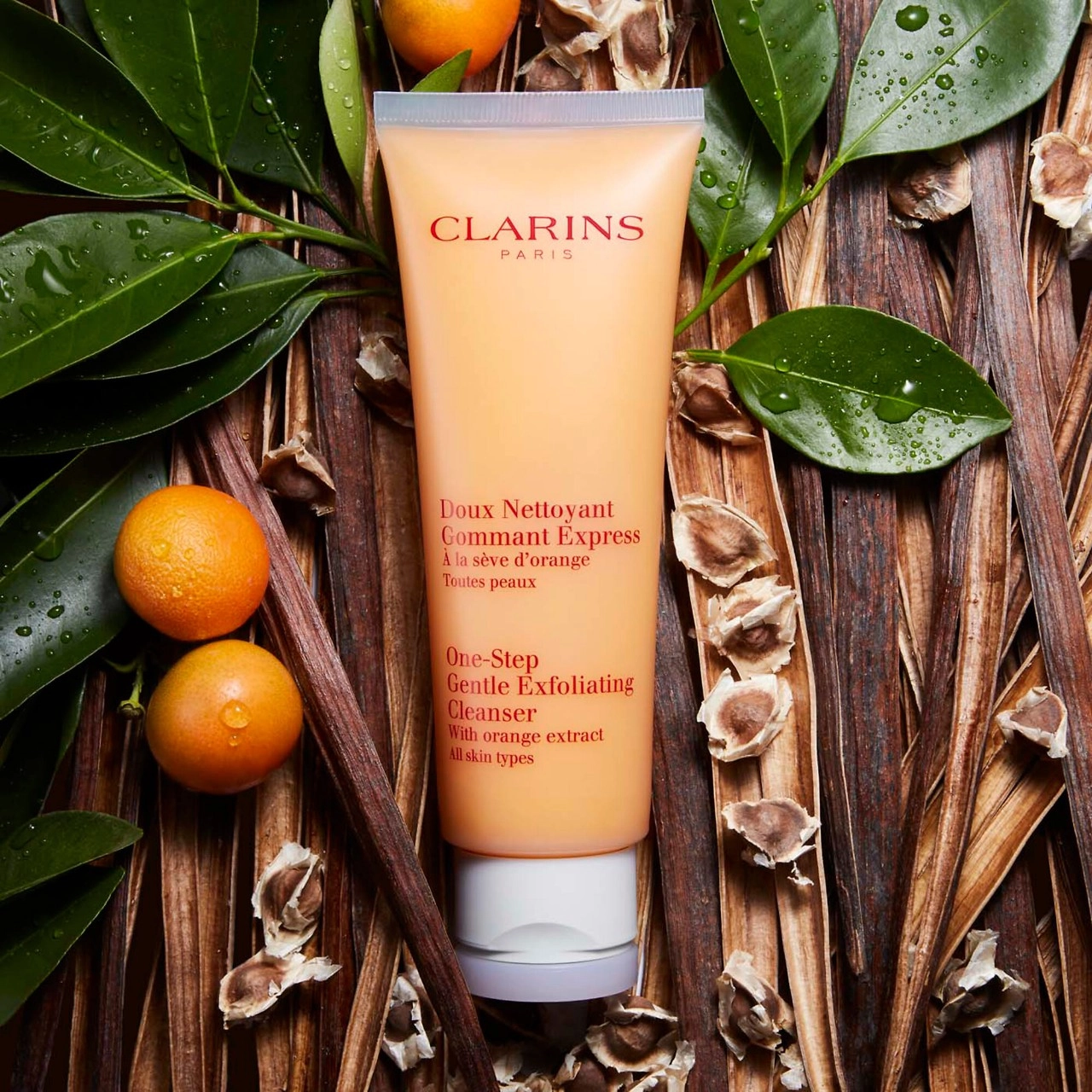 Clarins One-Step Gentle Exfoliating Cleanser with Orange Extract 4.3 oz/127 mL - Image 6
